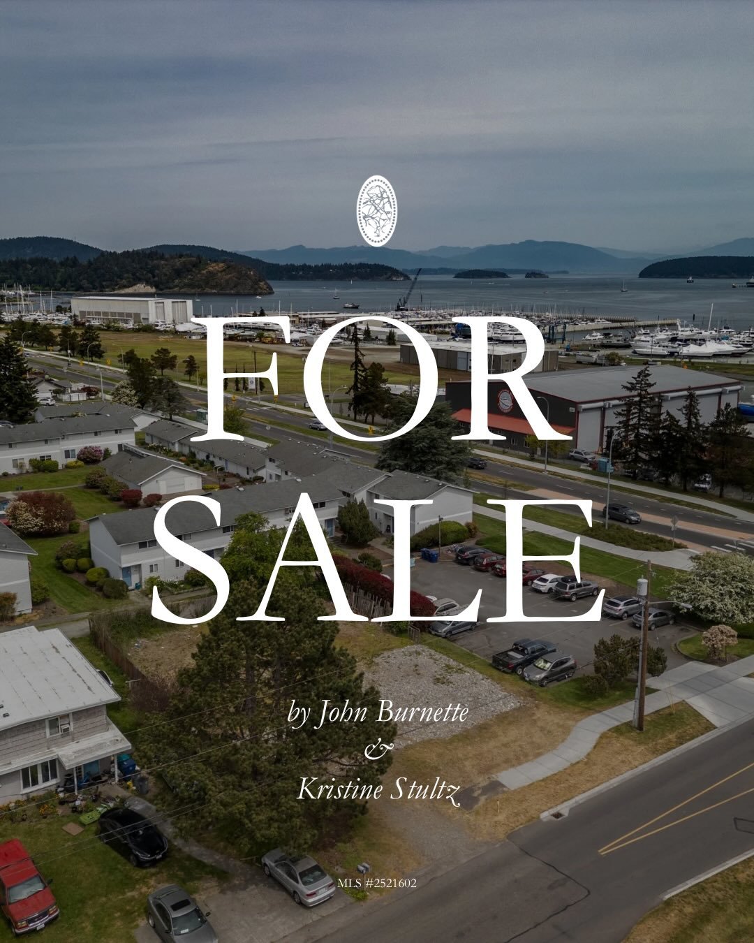 🌲Welcome to 810 30th Street, Anacortes WA

Vacant 8,250 SF lot zoned R4 offering outstanding development potential in a prime central location. Ideal opportunity for investors or builders to explore duplex, triplex, townhouse, or multi-family possib