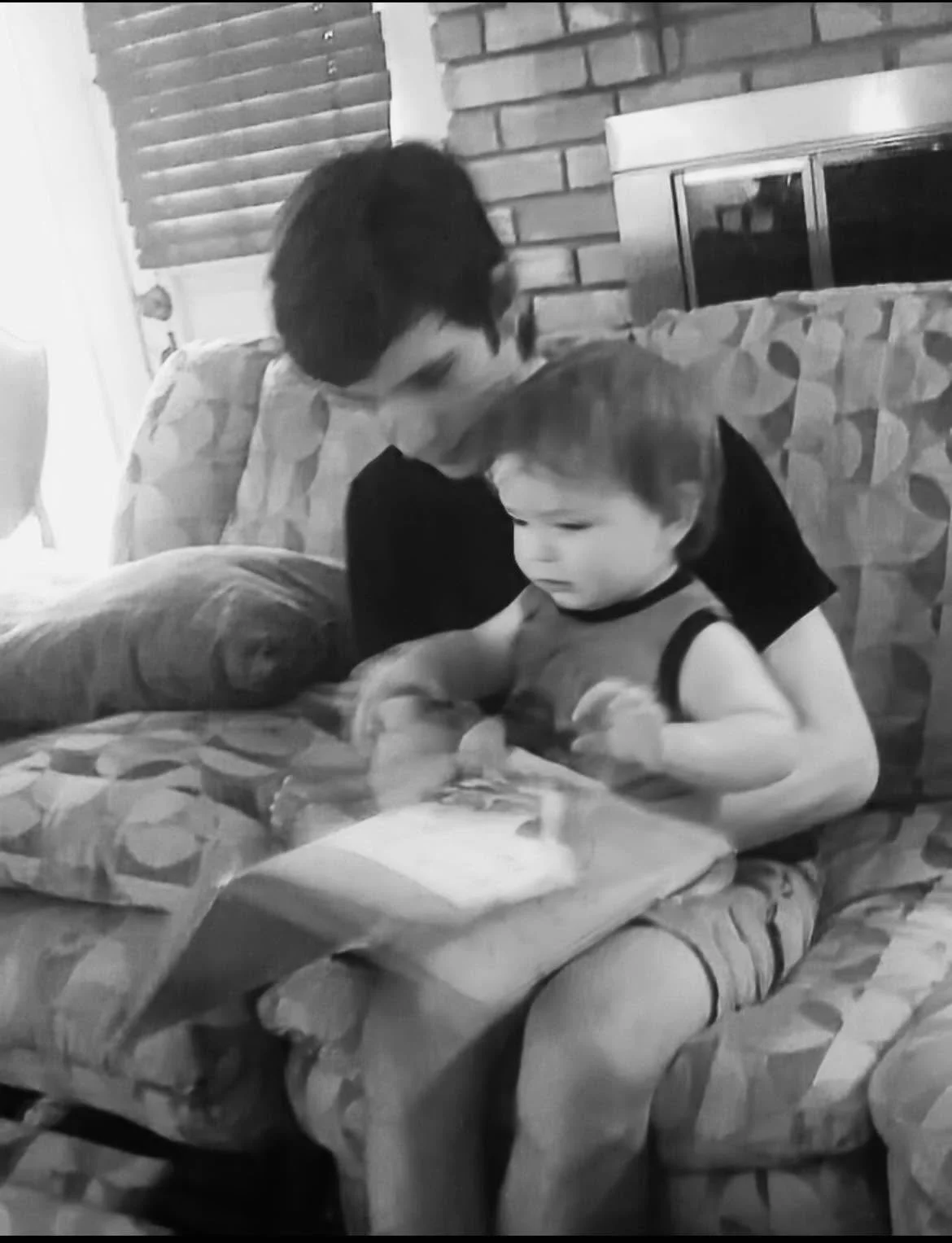 I am so grateful to have a snapshot of Justin reading to Josh circa 2015. 

Sometimes, this feels like a whole lifetime ago. 
I sure do miss him.🩵
