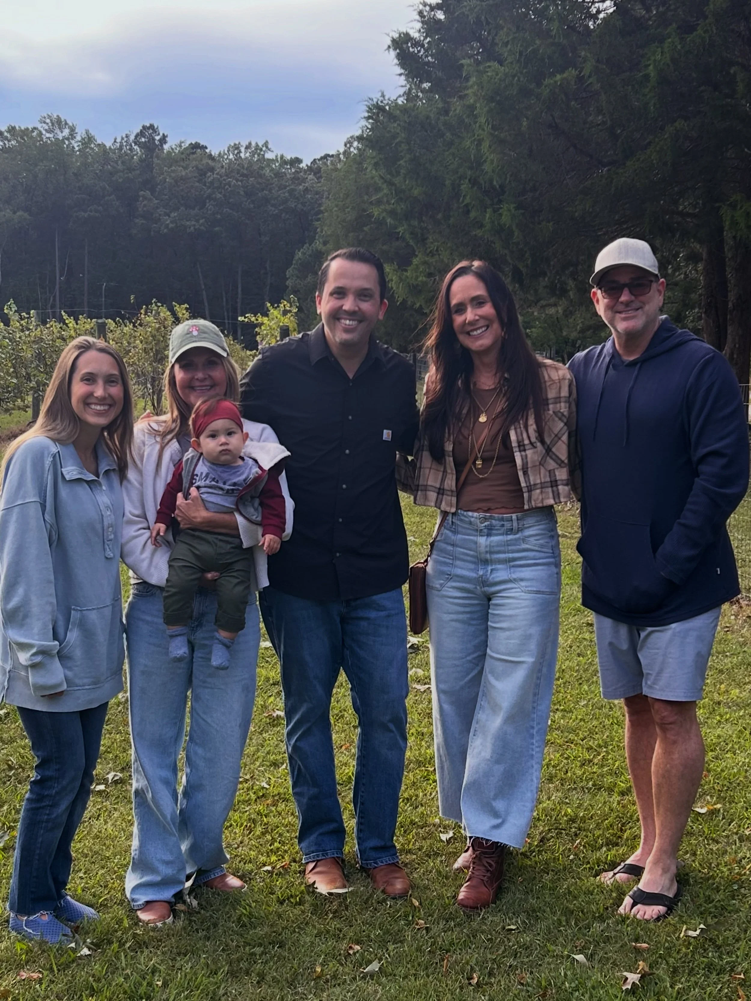 Love you guys for sharing this beautiful afternoon with me and @riverdogwinery ! These are the good ol&rsquo; days and I&rsquo;m grateful to be in them with you. 

We will be back to River Dog on November 7th for their vendor fair! @lilmikeskitchen w