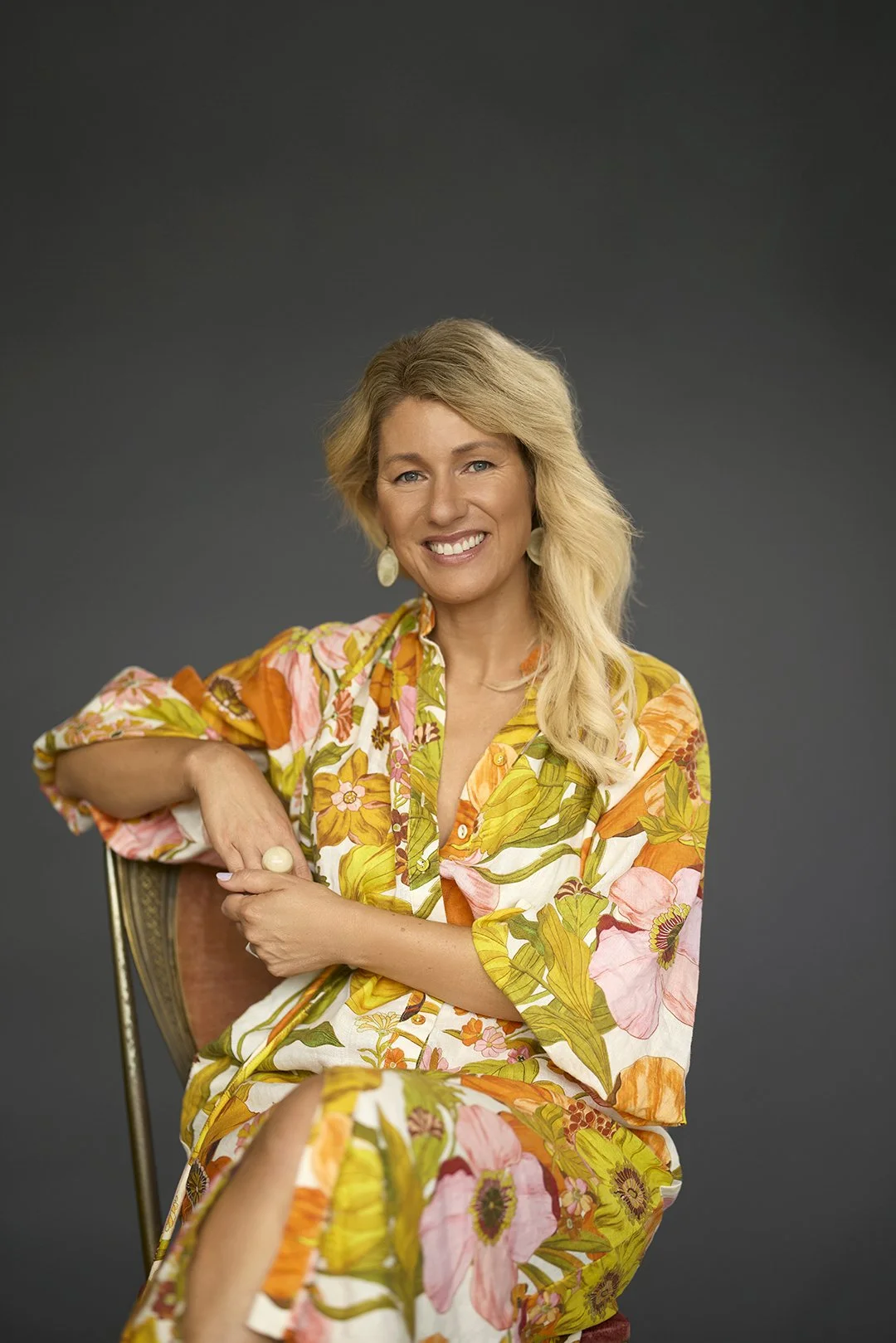 SUZANNE DO ON THE GOLDEN SISTER: TWINS, MYSTERY AND UNEXPECTED FRIENDSHIPS