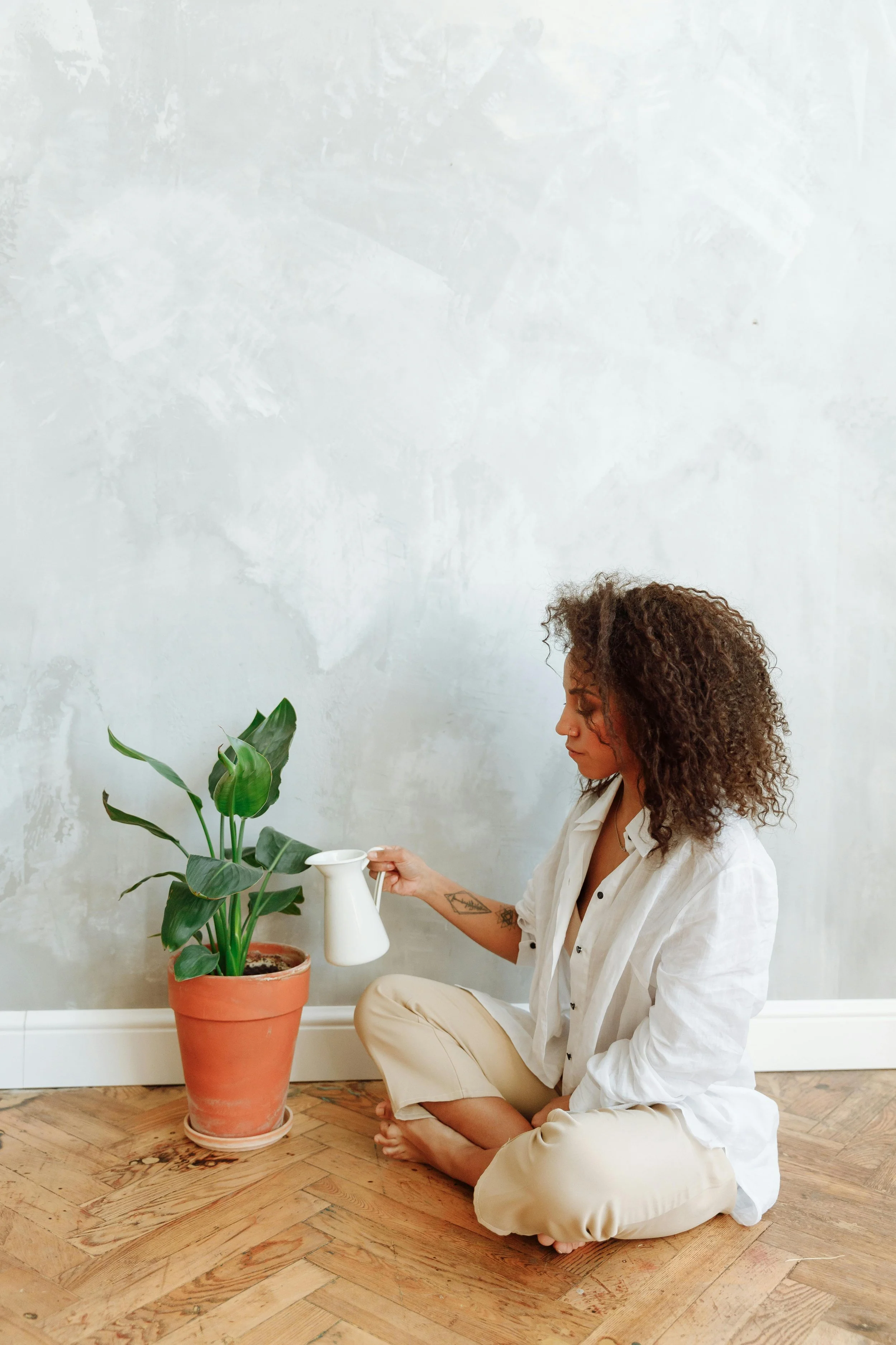 MAKING CHORES MINDFUL MOMENTS: SLOW LIVING PRACTICES TO CALM THE NERVOUS SYSTEM