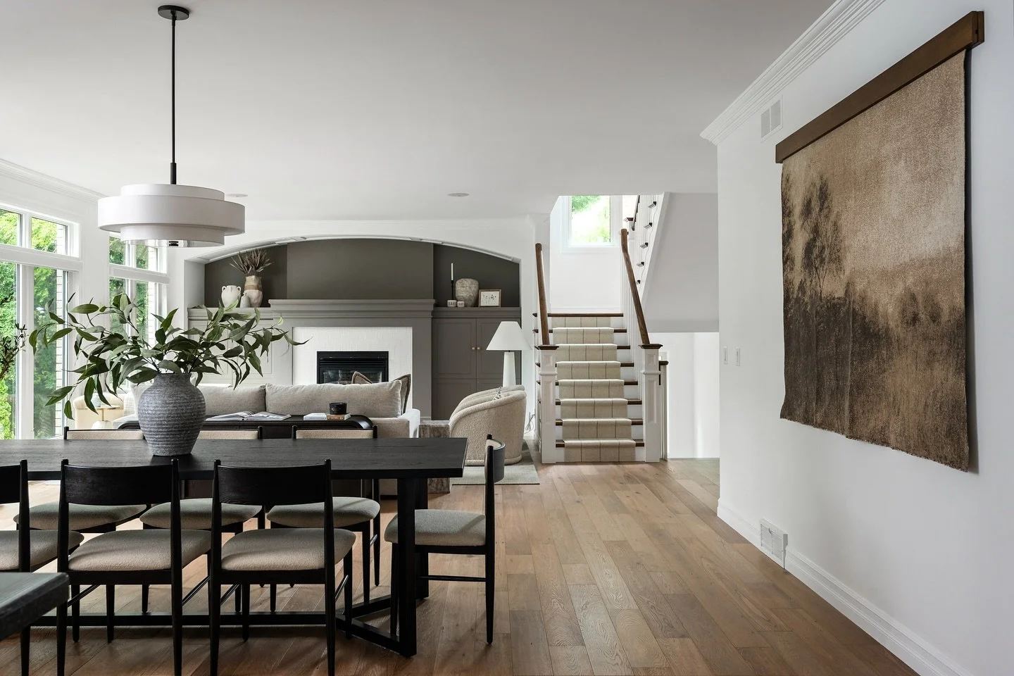 Still swooning over this one&hellip; sophisticated yet cozy, layered with the right textures and tones. Project Tallwood.