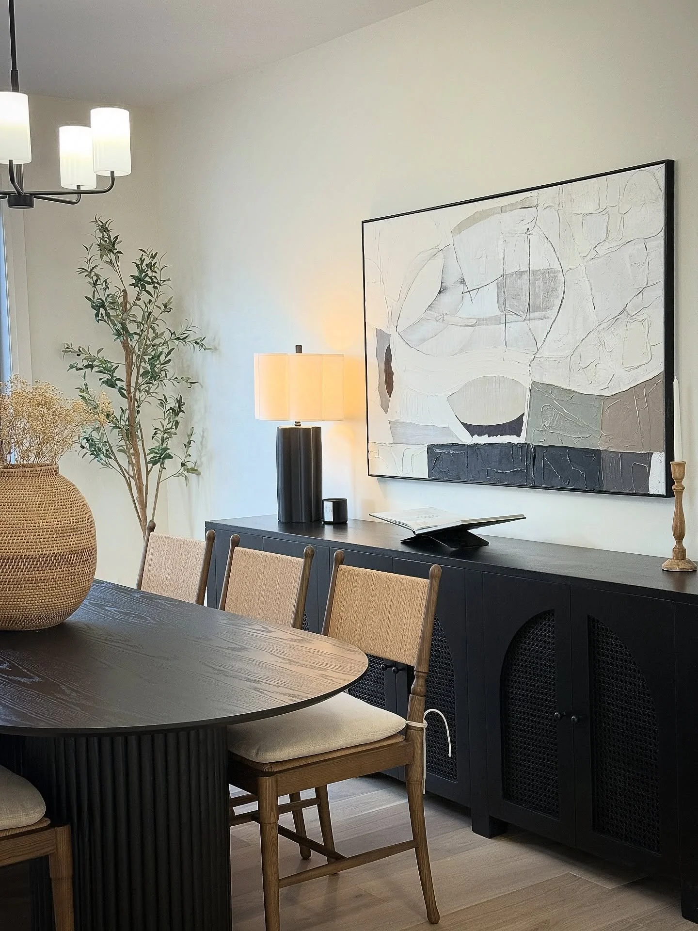 When the backdrop is strong, staging isn&rsquo;t optional&mdash;it&rsquo;s essential.
Curated with high-end pieces you won&rsquo;t find anywhere else in London.
Ben &amp; Britt at Home.