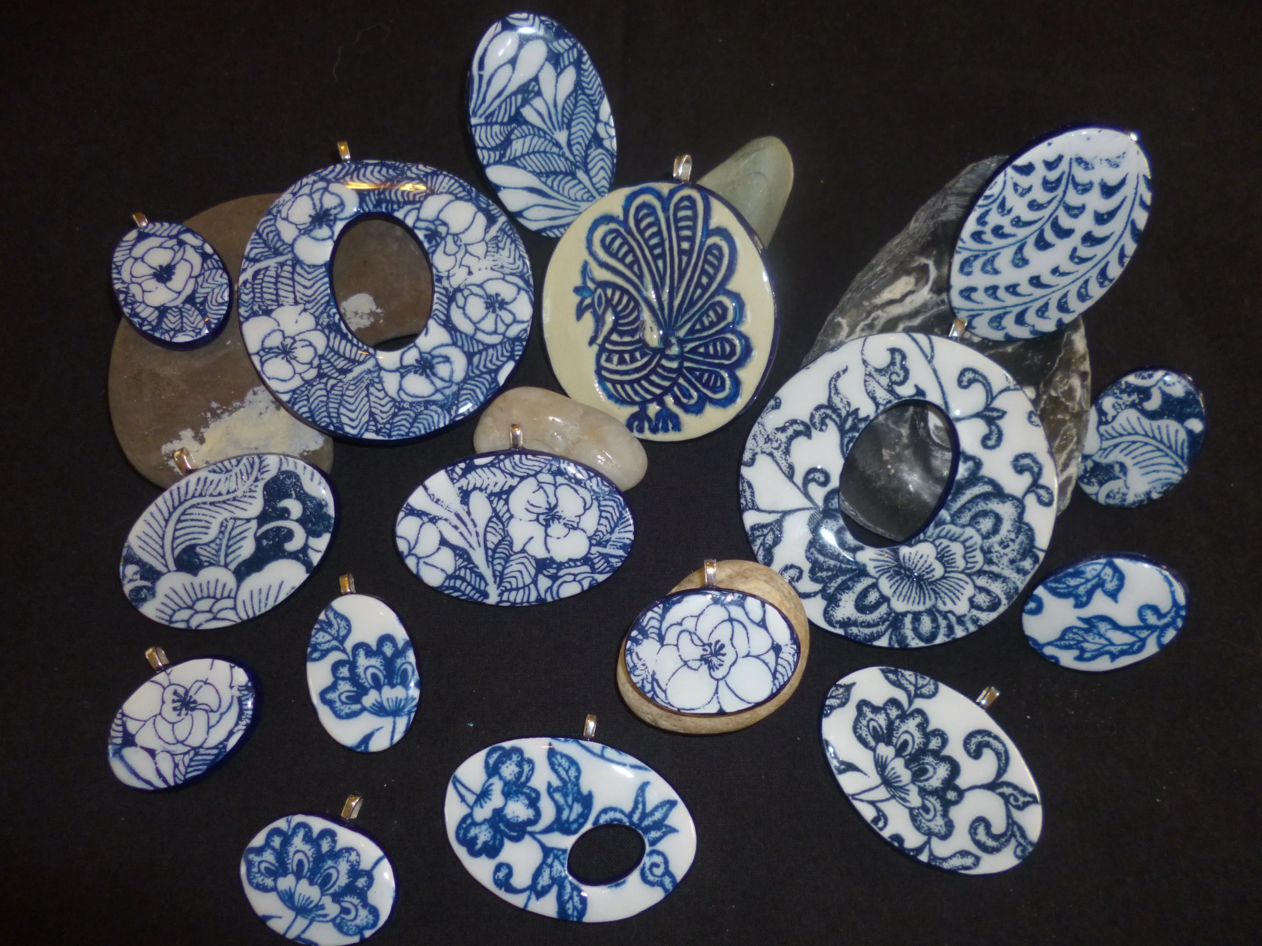 Navy pendants.jpg