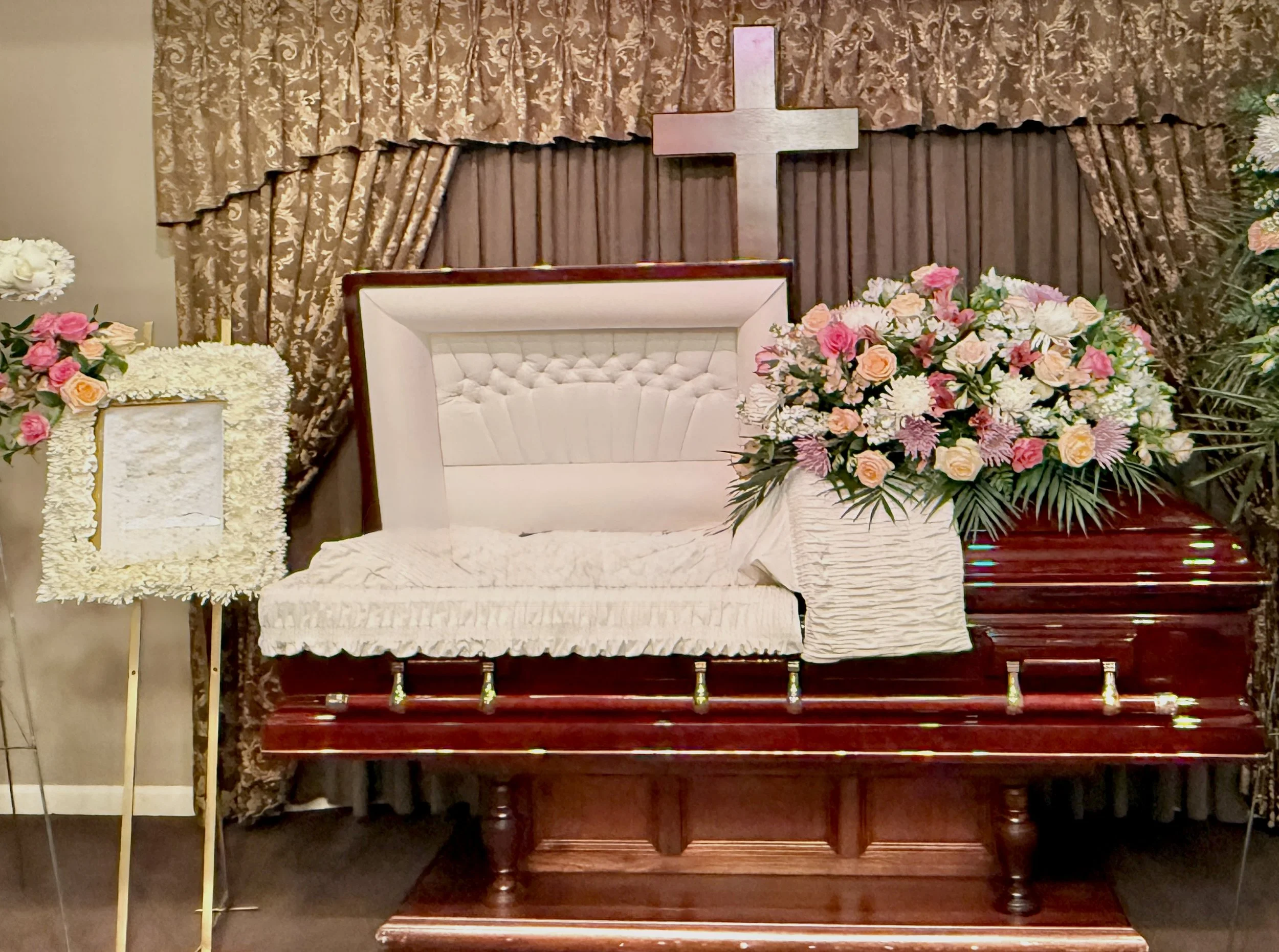Casket + Photo flower