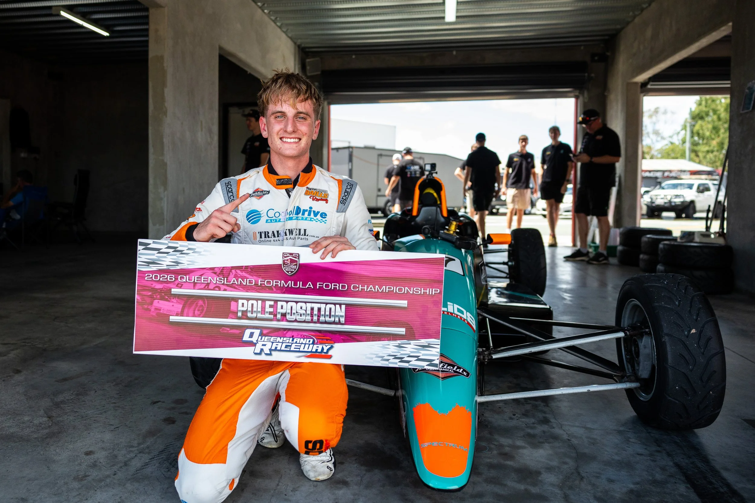 Formula Ford round 1