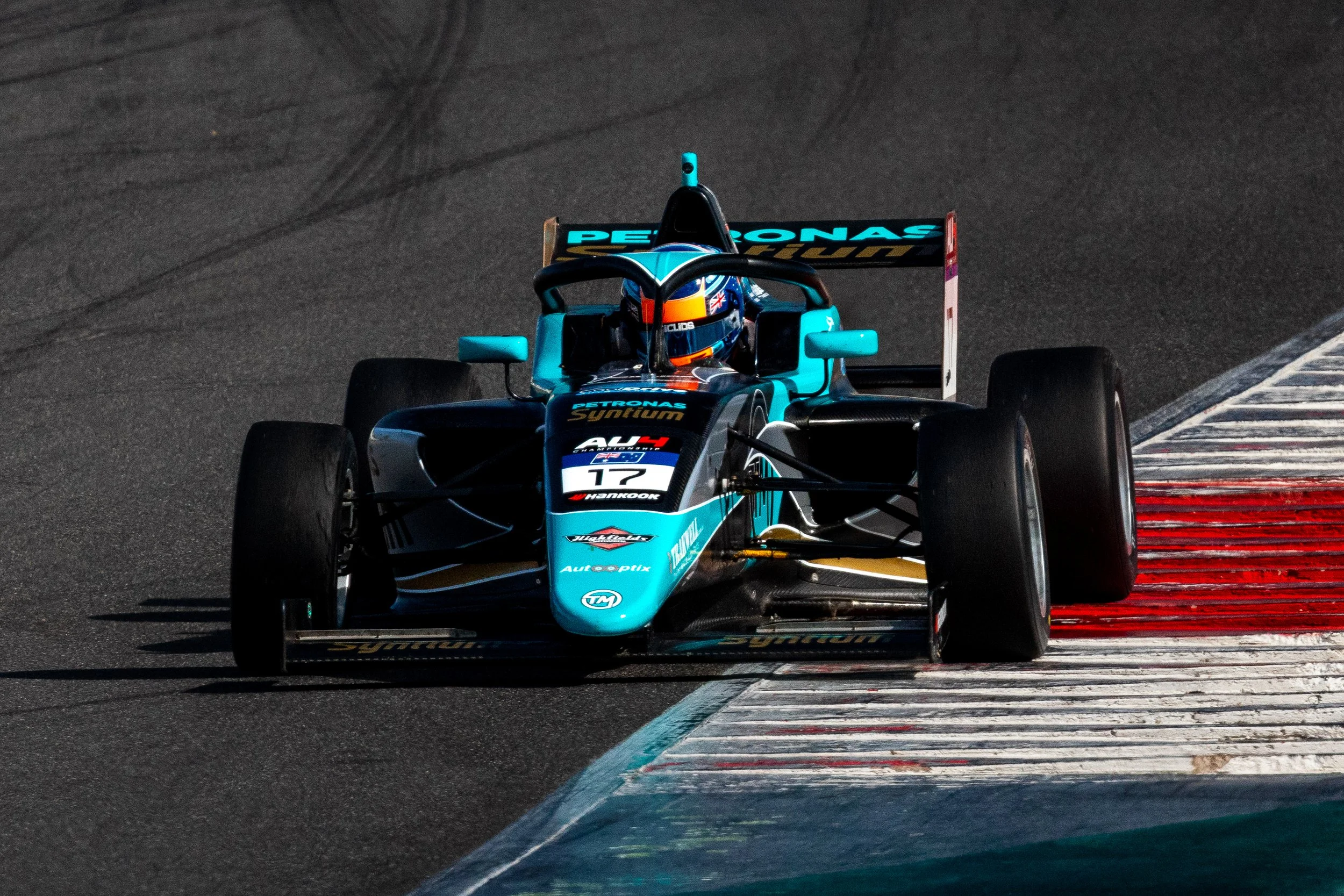 AU4 - ROUND 1 WINTON