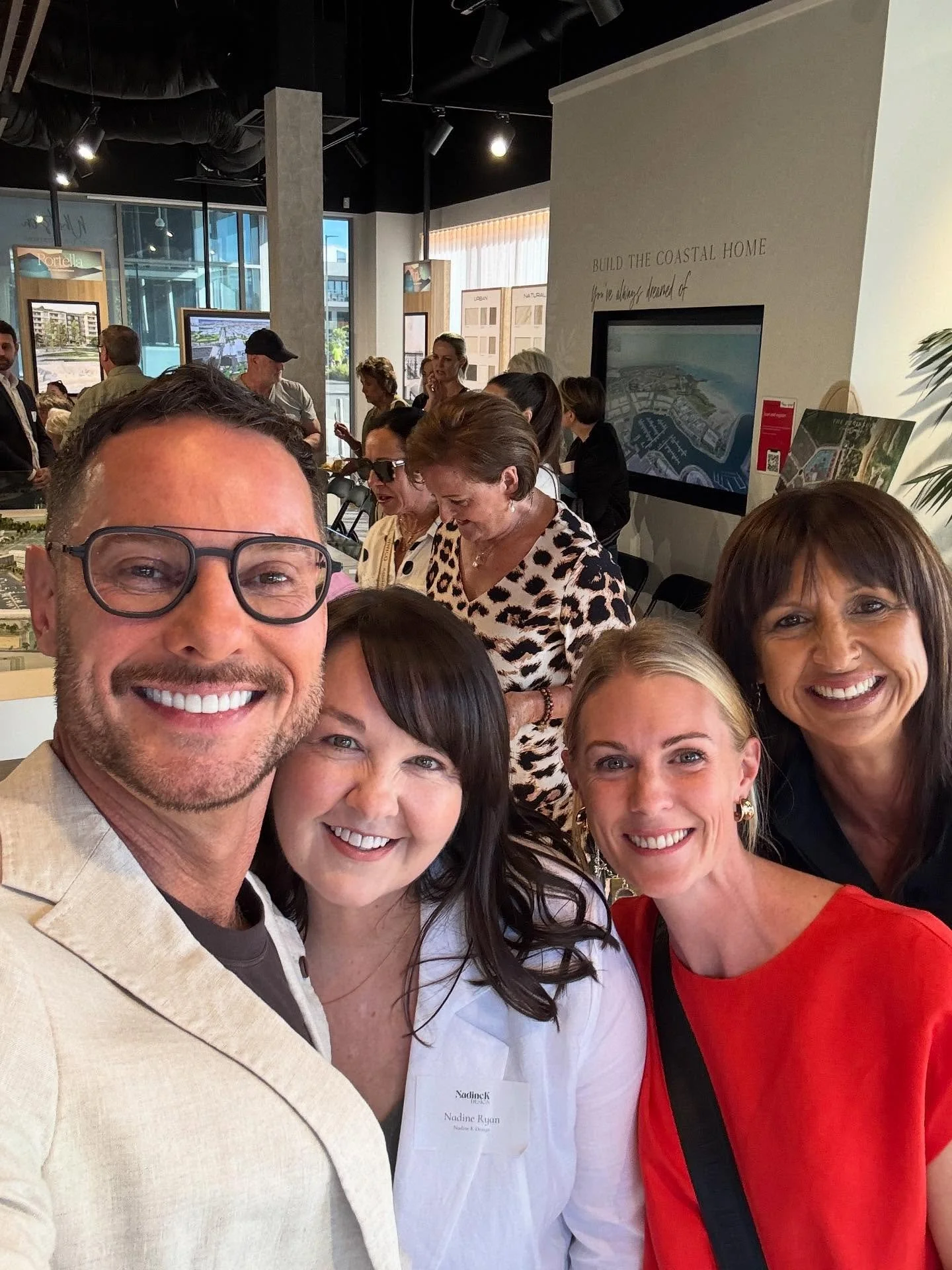 A pinch-me moment with a few design legends. 
Feeling inspired and very lucky to learn from the best.
@nadinekdesign 
@darrenpalmerofficial 
@j.z_styles