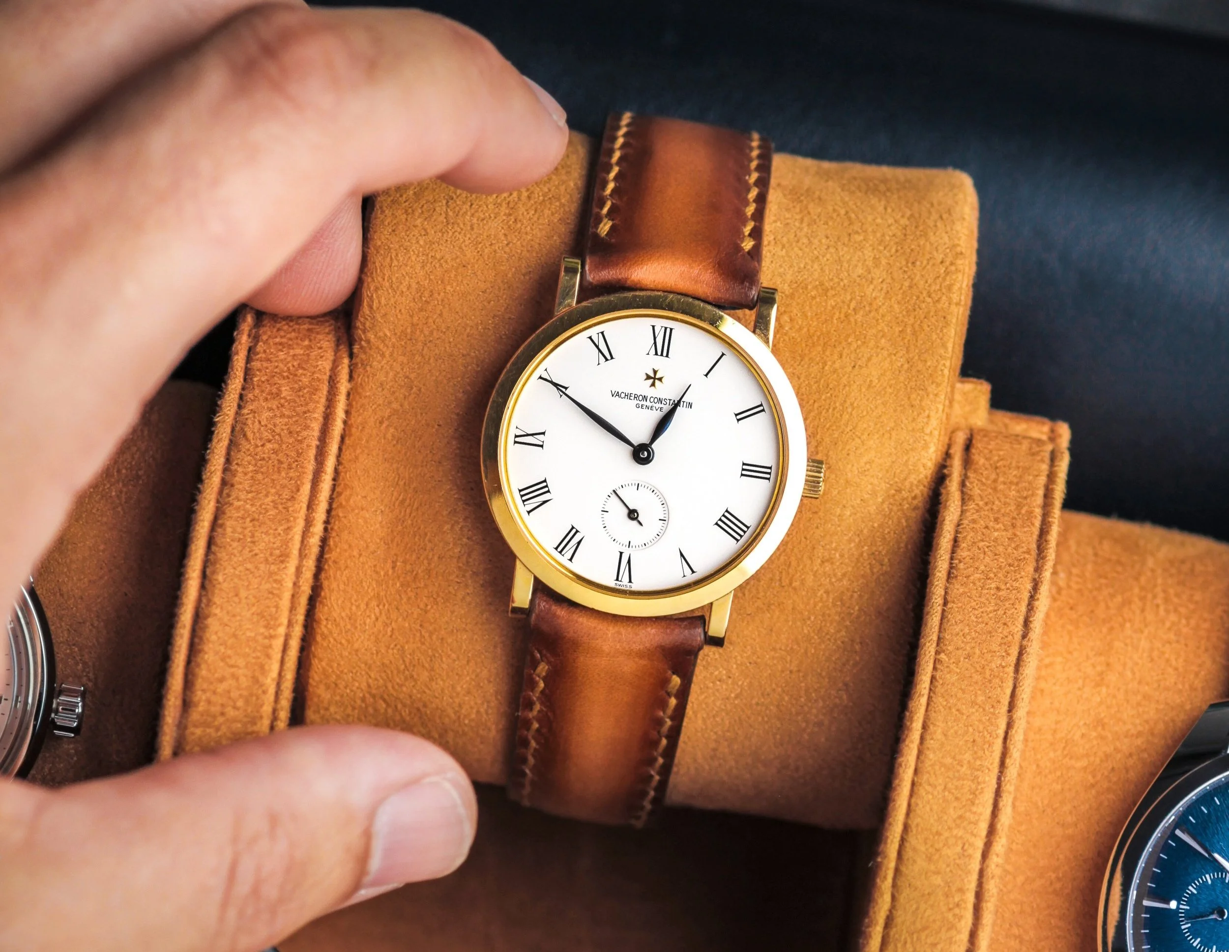 Fumé brown calfskin for the Vacheron Patrimony