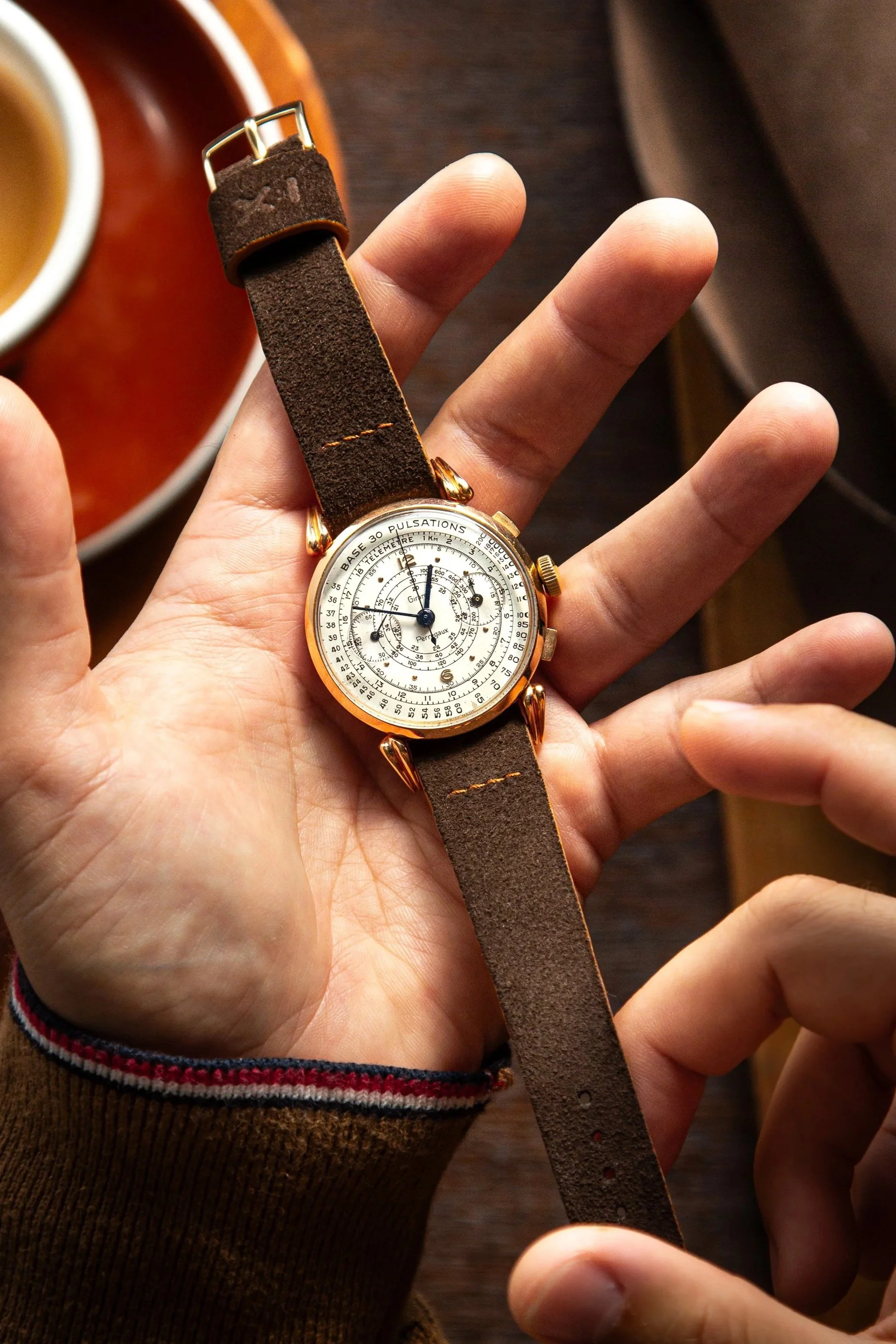 Chocolate brown jersey suede for the GP Chronograph
