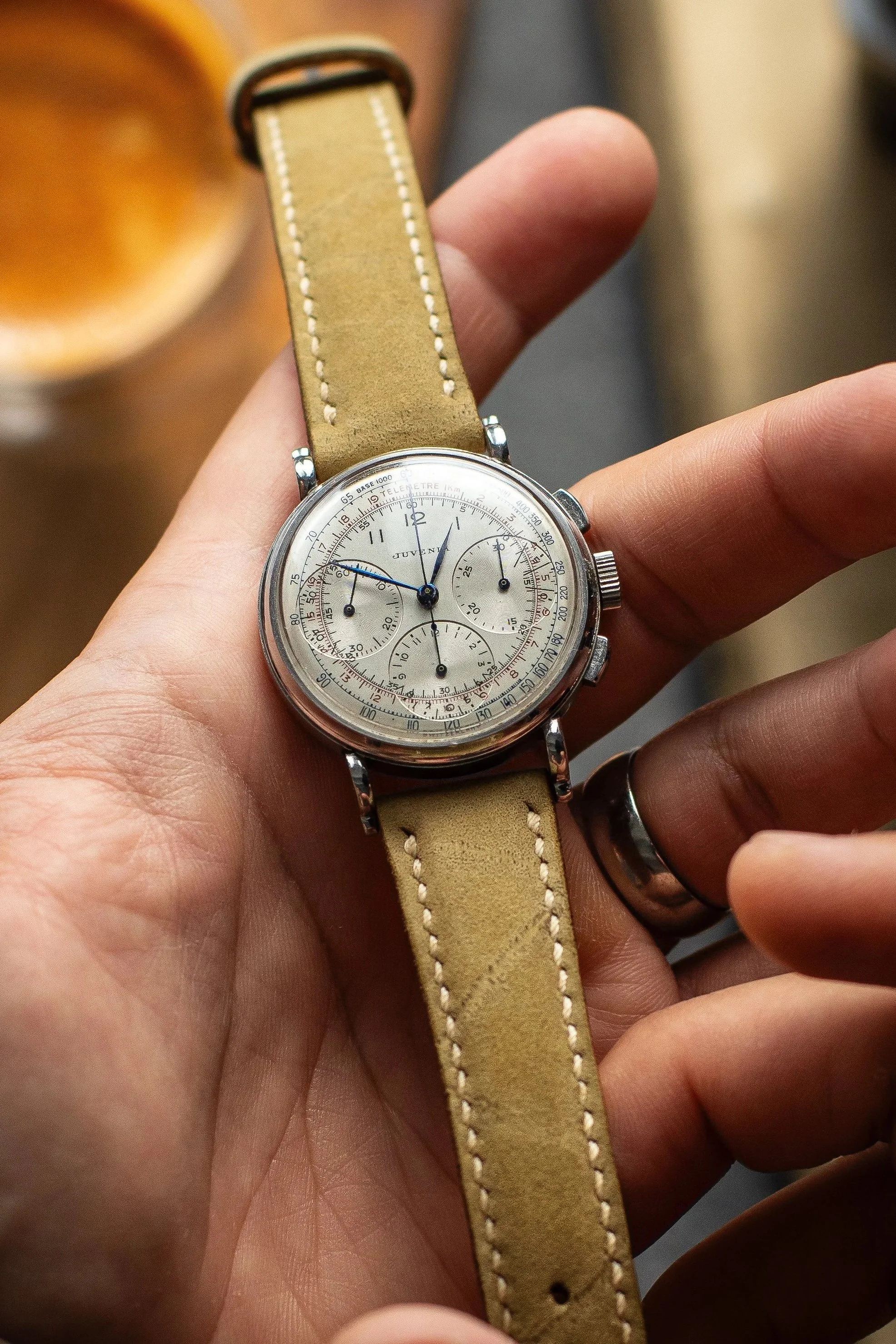 Olive green nubuck + Juvenia Chrono