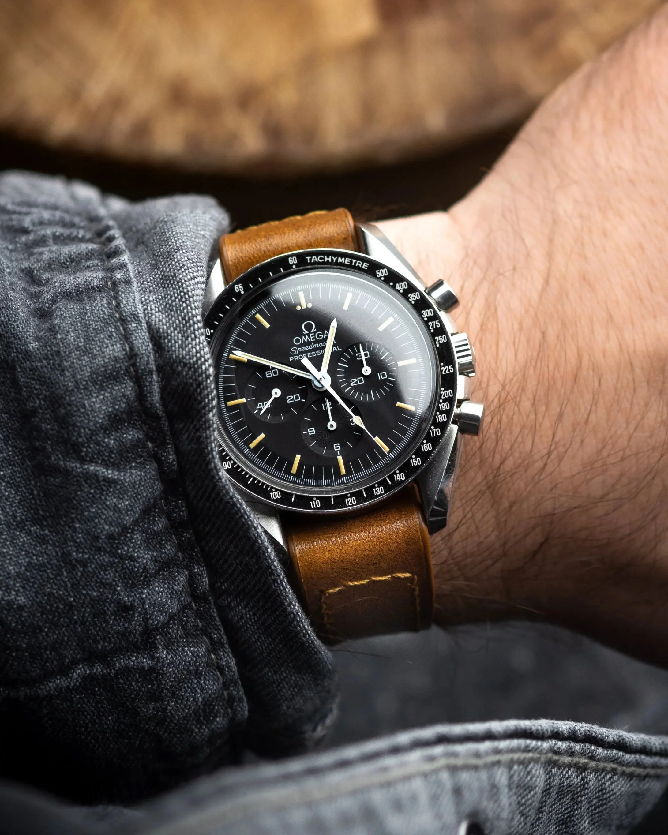 Mustard brown single pass for the Omega Speedmaster