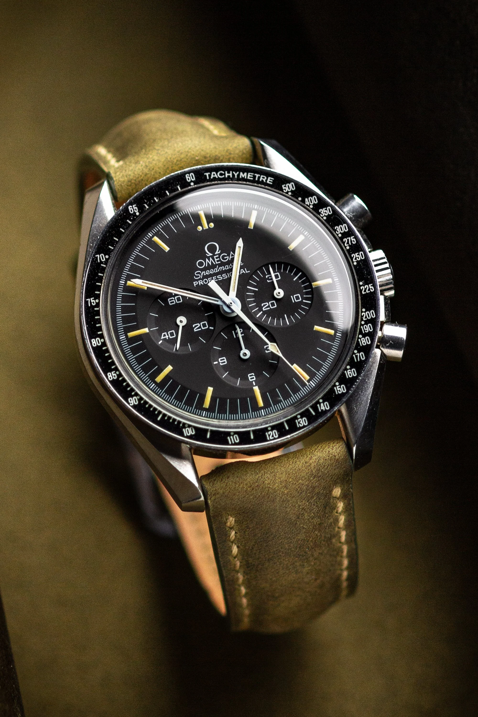 speedmaster_olive_waxedleather-24.jpg