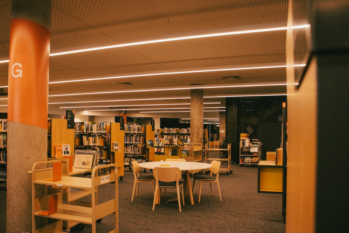 bendigo library seating area