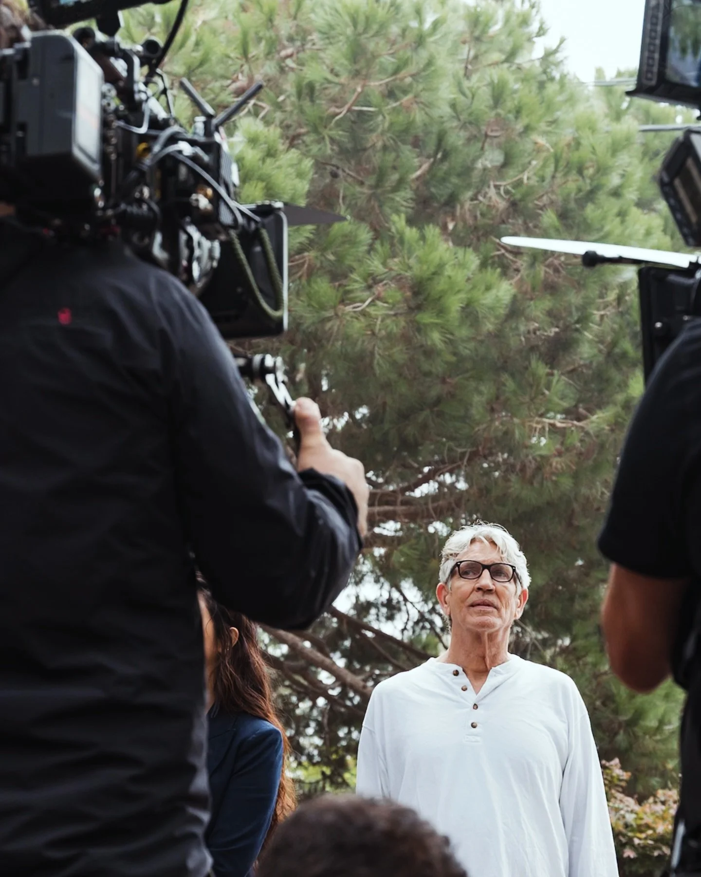 Photographed Eric Roberts @ericrobertsactor, in and out of character, on the set of Spit It Out.

From the scene to the moments in between.

Watch it now on YouTube. Link in bio.

#SpitItOut #Omeleto #BehindTheScenes #OnSetStills #StillsPhotographer