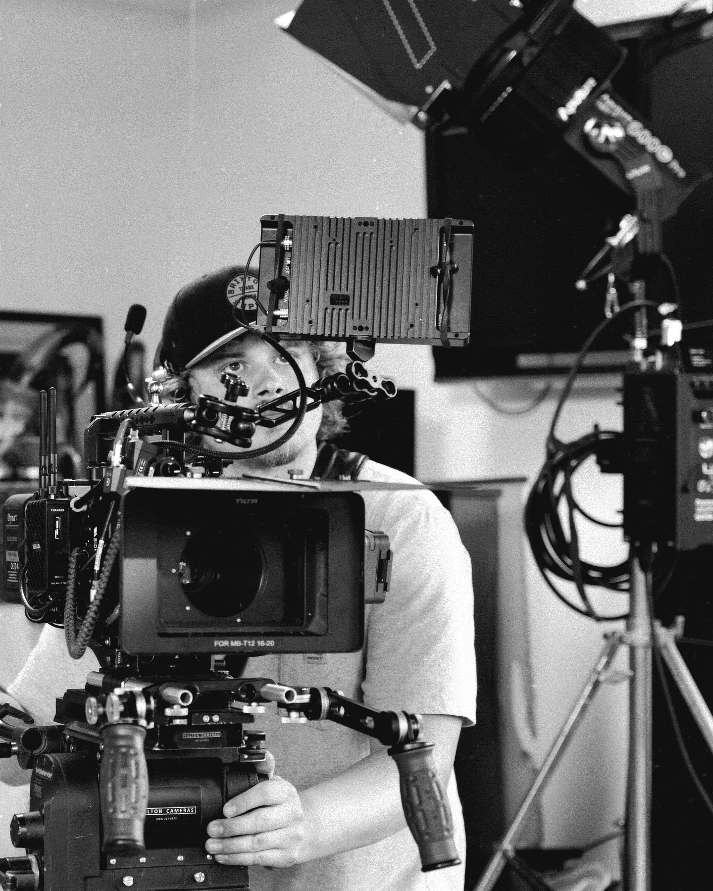 Photographed Joe Tomcufcik @joe_tomcufcik , 1st AC - A Cam, on the set of Spit It Out. 

Watch it now on YouTube. Link in bio.

#SpitItOut #Omeleto #BehindTheScenes #OnSetStills #StillsPhotographer