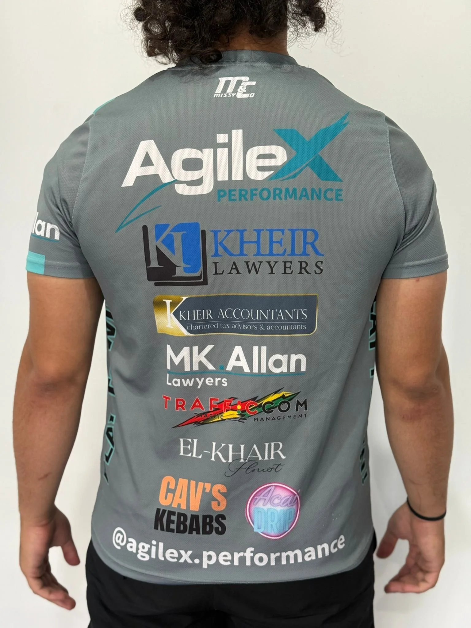 WhatsApp Image 2025-12-12 at 22.55.16_4edbd780.jpg