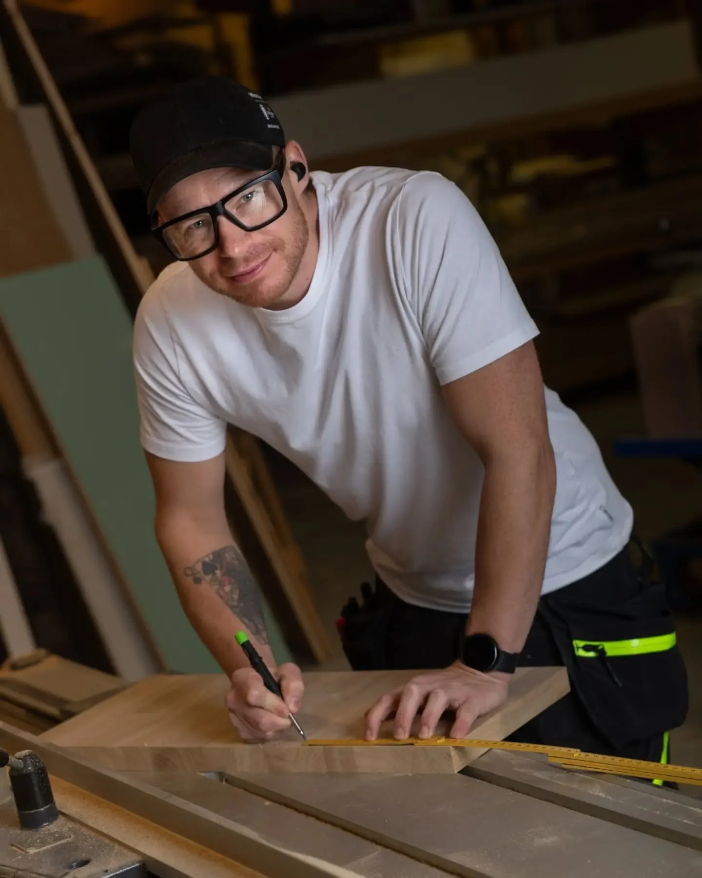 Er du v&aring;r nye kj&oslash;kkenmont&oslash;r? 🛠️
Jobber du freelance eller er p&aring; jakt etter nye utfordringer?
Vi er stadig p&aring; jakt etter dyktige fagfolk, ta kontakt om du &oslash;nsker &aring; bli en del av v&aring;rt team 🙋

Kontakt