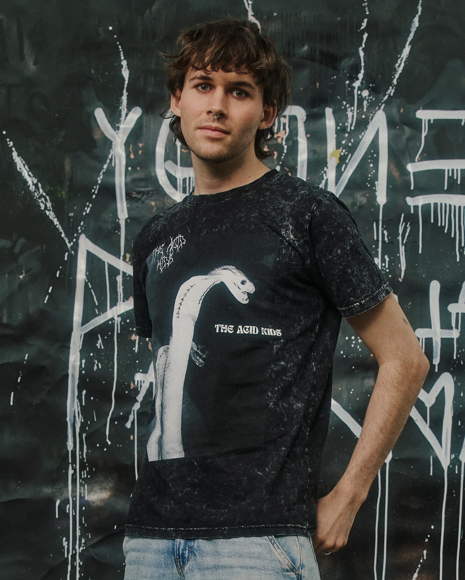 THE ACID KIDS – [T-Shirt x Acid Black]