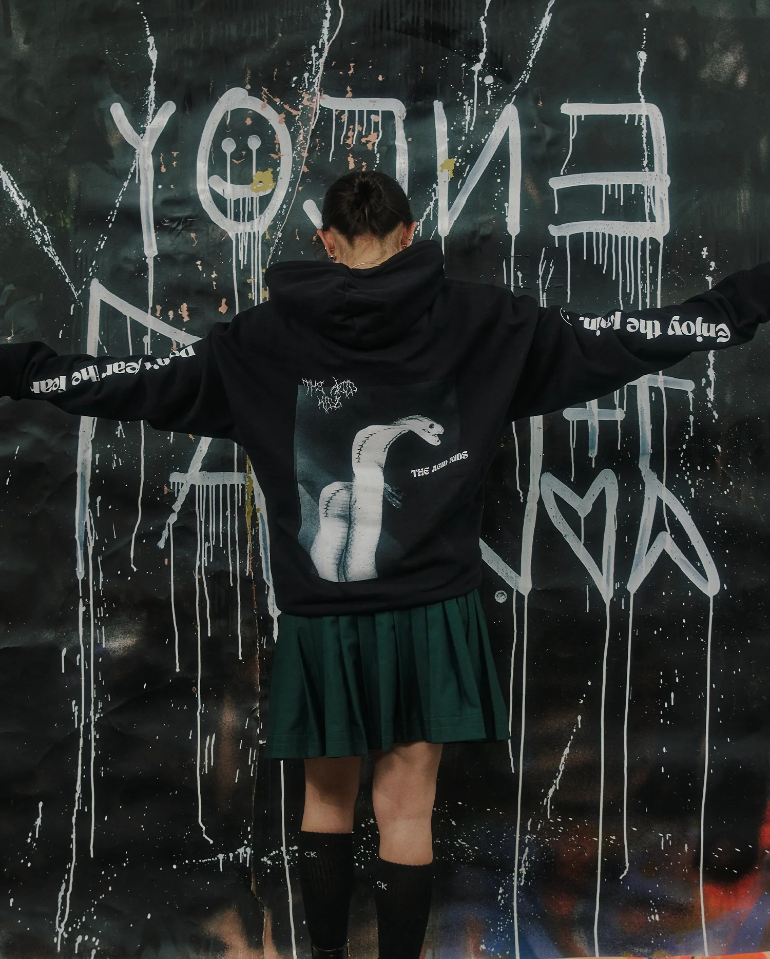 THE ACID KIDS – [Hoodie x Black]