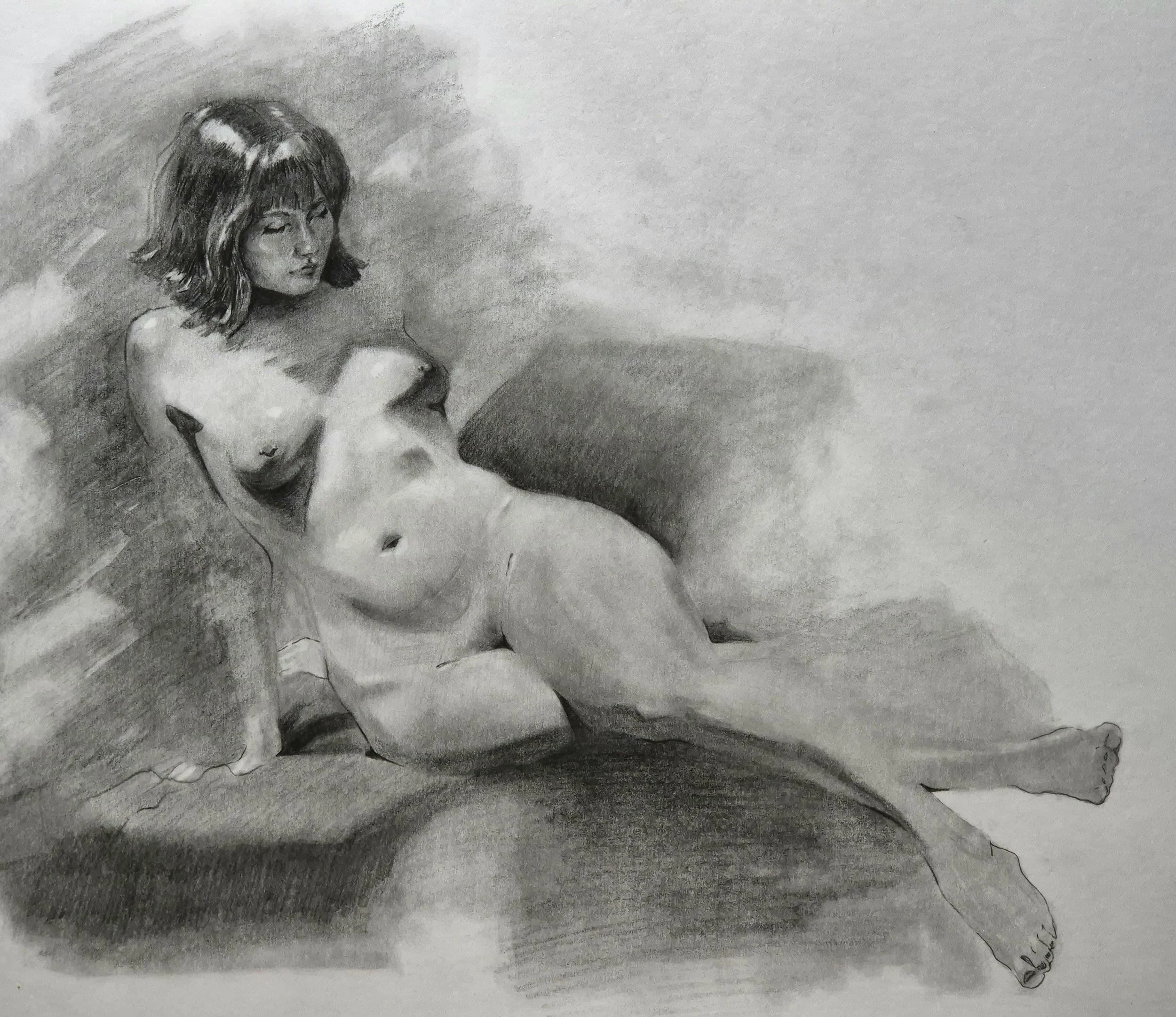 THE FEMALE FIGURE IMAGE