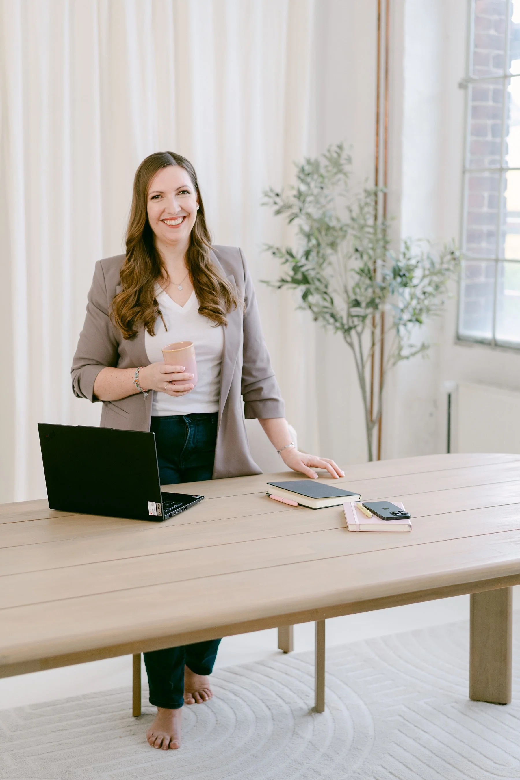 Zirkel-Branding-Fotoshoot mit Jenny Stein - Die Umsetzerin