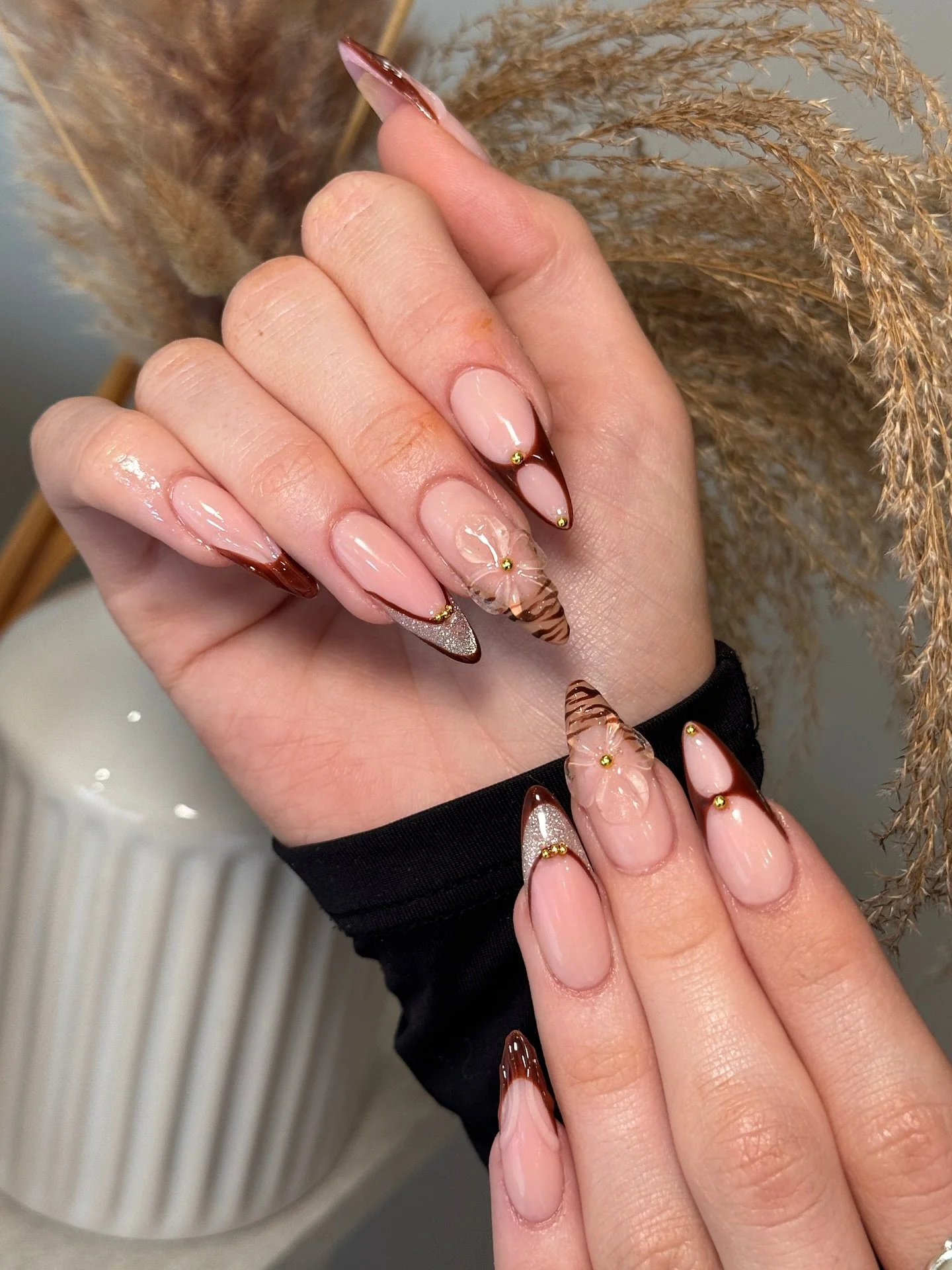 A little autumn jazz for our client🍂🤎

Serviced: Any service + complex design 30min
📍 34 Harlestone Road, NN5 7AG
📲 Book your next set via the link in bio

#nail #nailsnailsnails #nailsdesign #nailsart #nail3d #3dnail #bluenail #holidaynails #sum