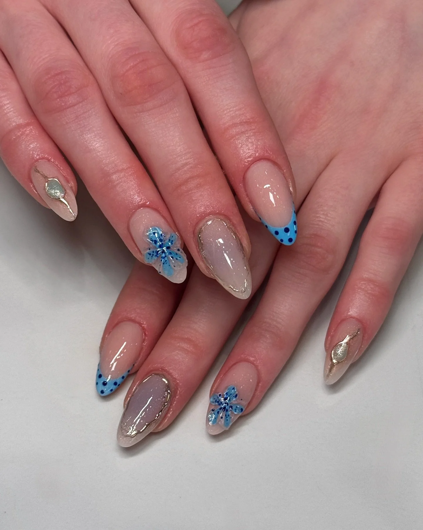 3D flowers are back to spice up spring🥰 Are you all excited for Mother&rsquo;s Day? We have a special treat coming up💗

Service: Any service + complex design 30min
📍 34 Harlestone Road, NN5 7AG
📲 Book your next set via the link in bio

#nail #nai