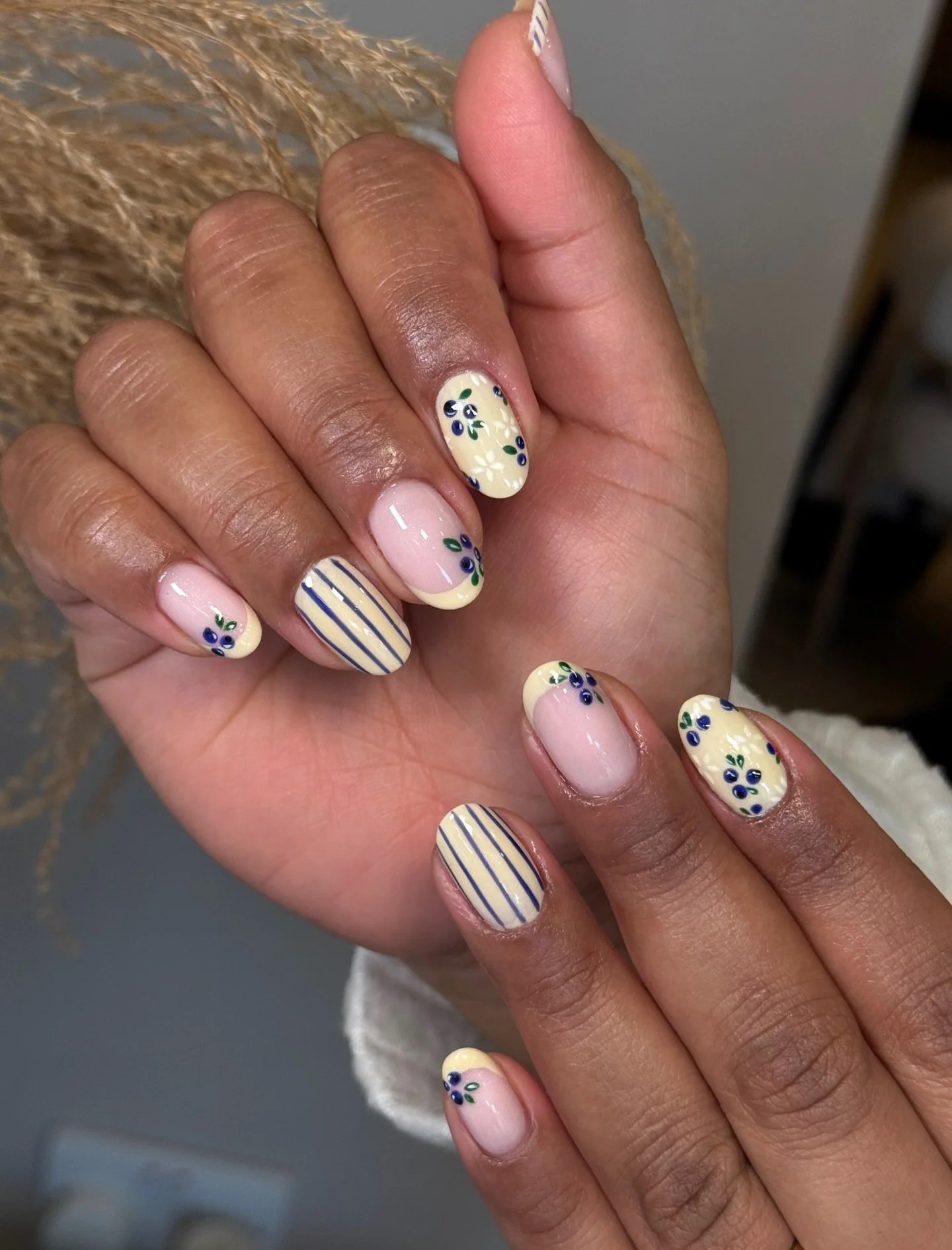 Butter yellow with blueberries art for the sweetest touch of spring 🍋🫐💛 Did you guys know we will open Monday from the April? Starting 30th of March. 

This year we&rsquo;re focusing on taking better care of ourselves&hellip; and sometimes that me