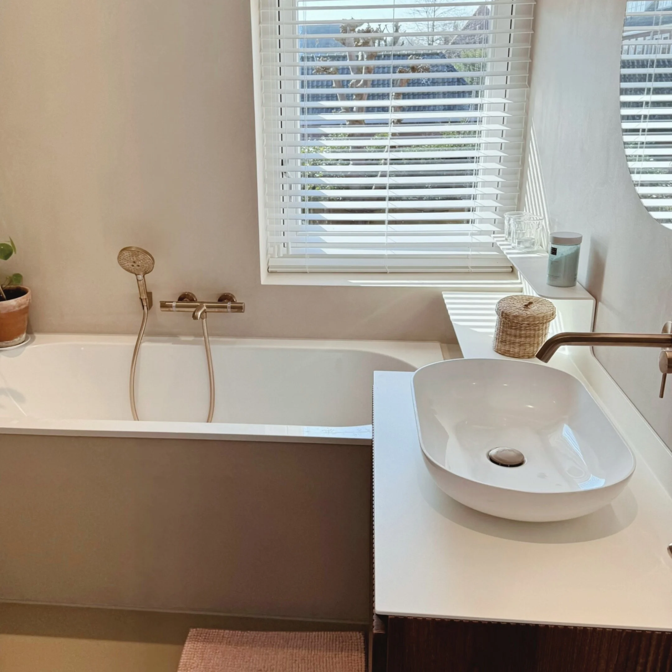 Keizer Otto -  badkamer after.jpg