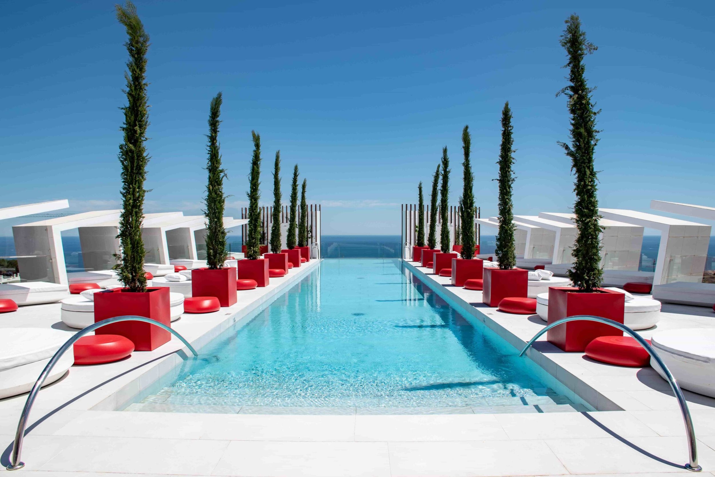 Piscina-Infinity_edit-1-scaled.jpg