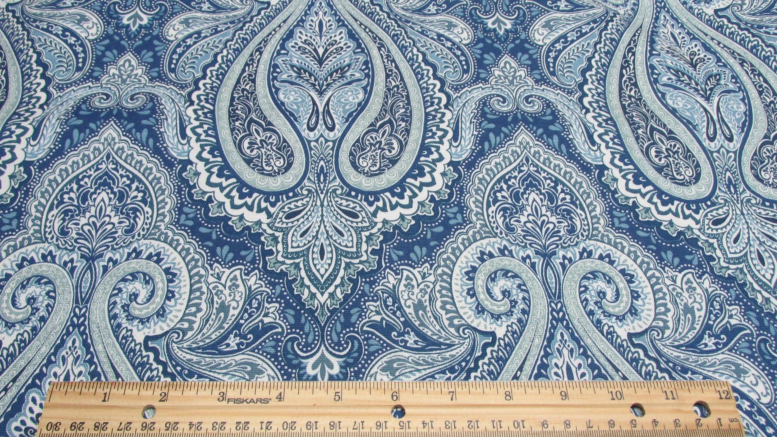 Twill 1052
