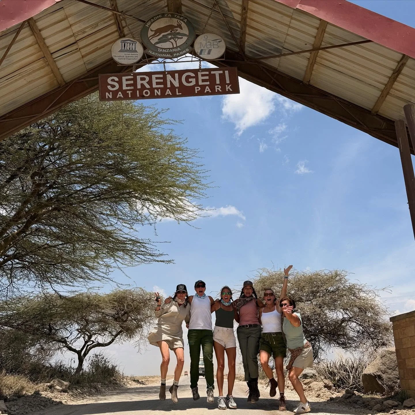 From spotting zebras on the plains to meeting lion cubs up close, our friend &amp; employee Sarah&rsquo;s journey through Tanzania is one for the books 🦁🌍 Her adventure reminds us that there&rsquo;s a whole world out there waiting to be explored, a