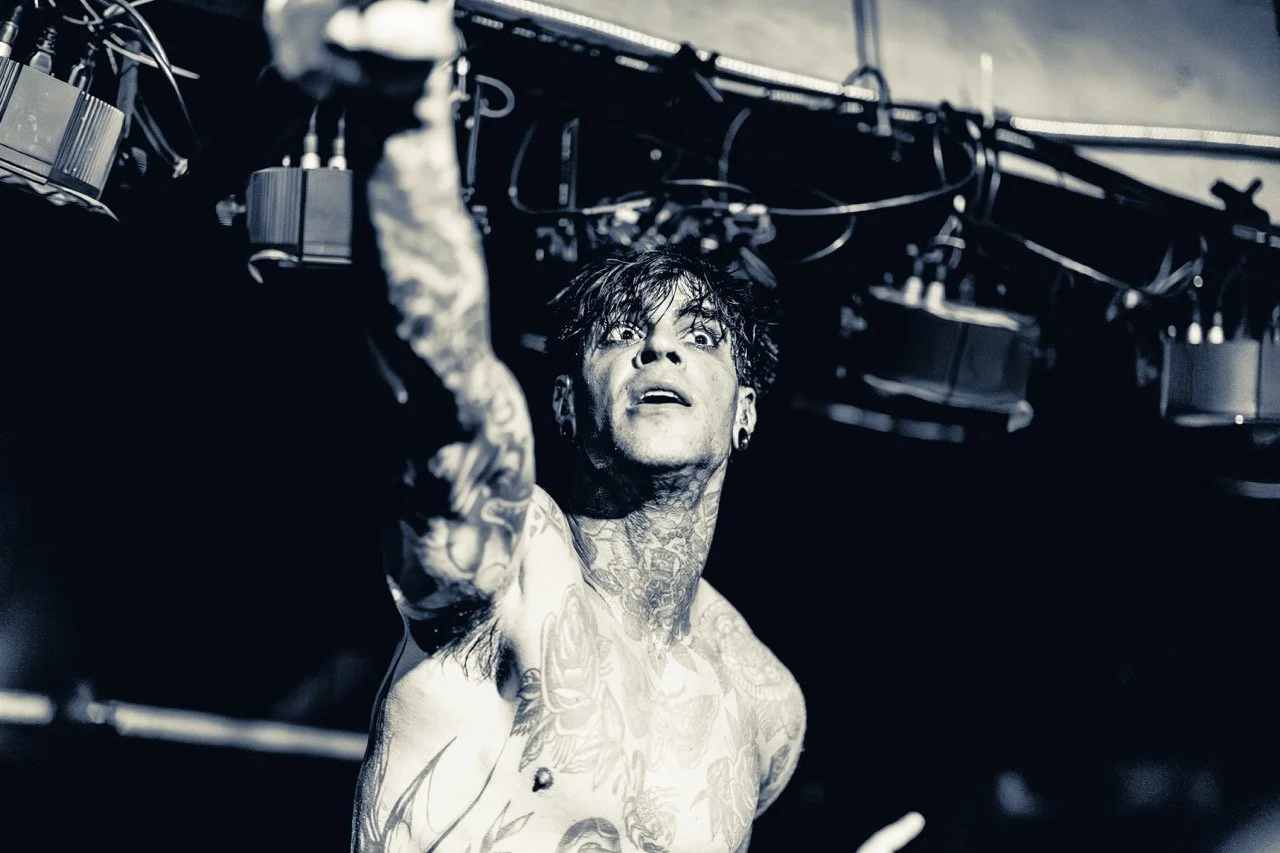 MA-EmpireLive 4-25-0268 Large.jpeg