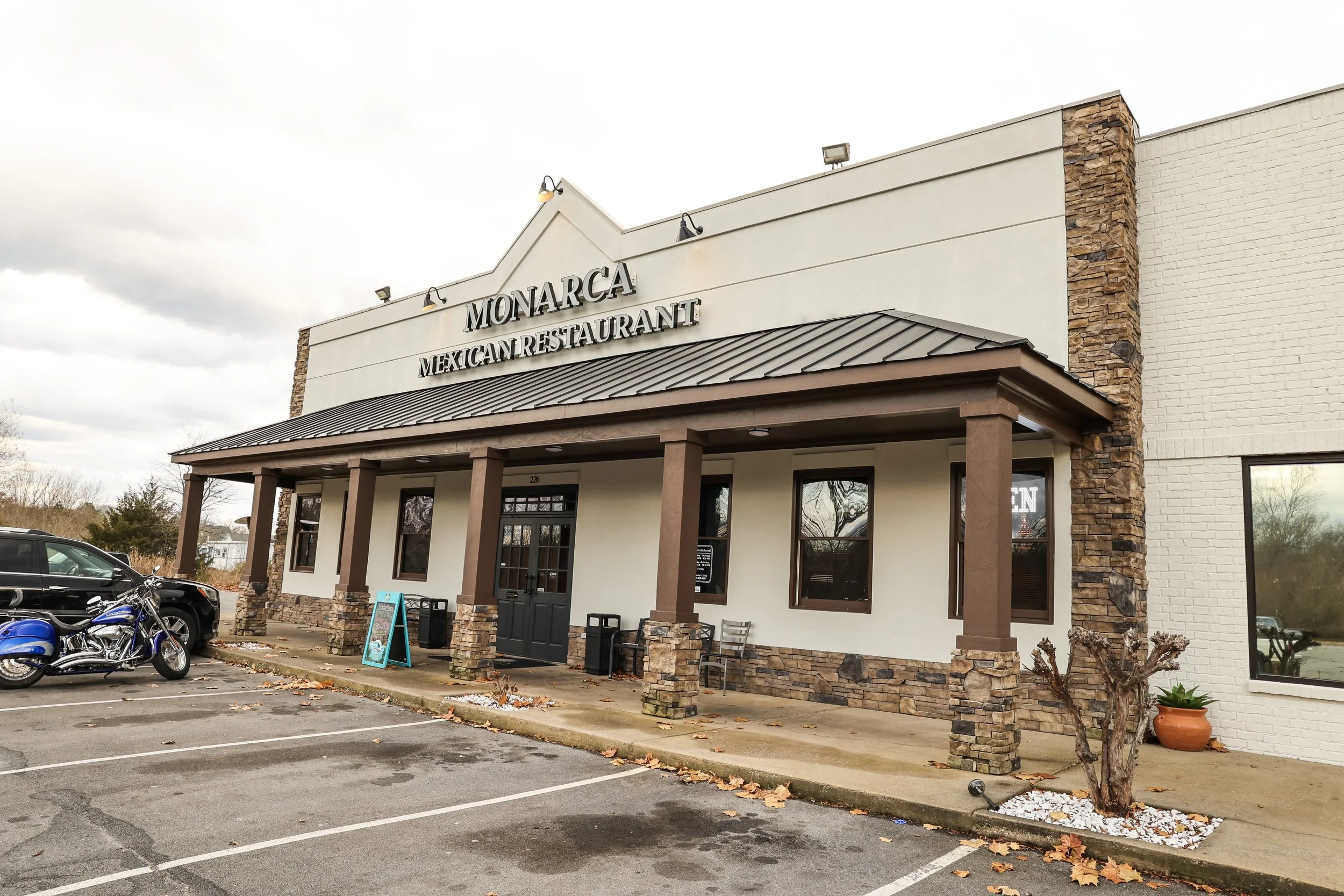 Full restaurant interior remodel and bar build-out by 1 Source Industries in Atlanta, Georgia.