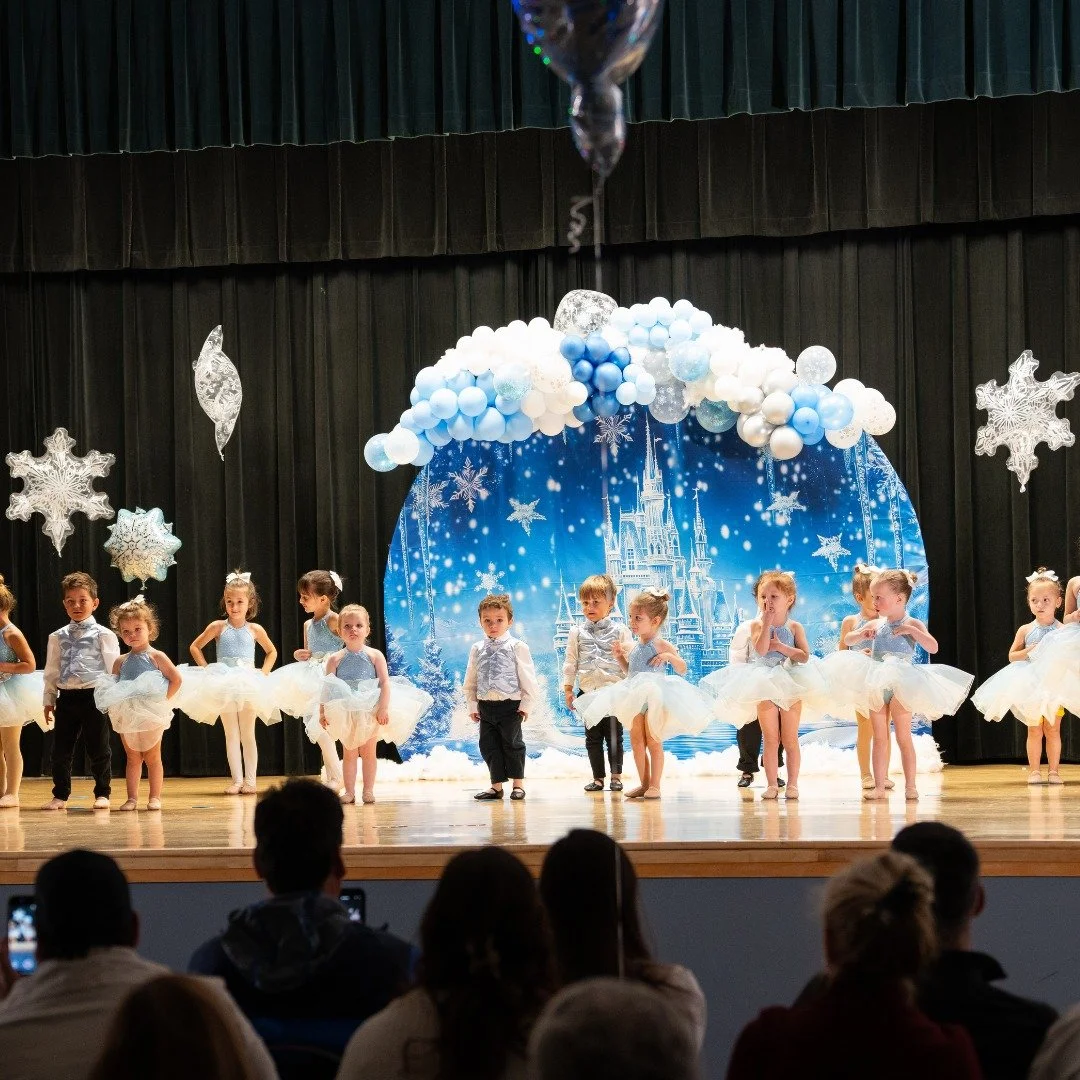 As we enter into recital weeks, let's take a moment to reminisce on past performances! Is your performer getting ready for their recital?❄️

#stretchngrow #RecitalThrowback #DanceMemories #sngintl #stretchngrowinternational #franchise #childenrichmen