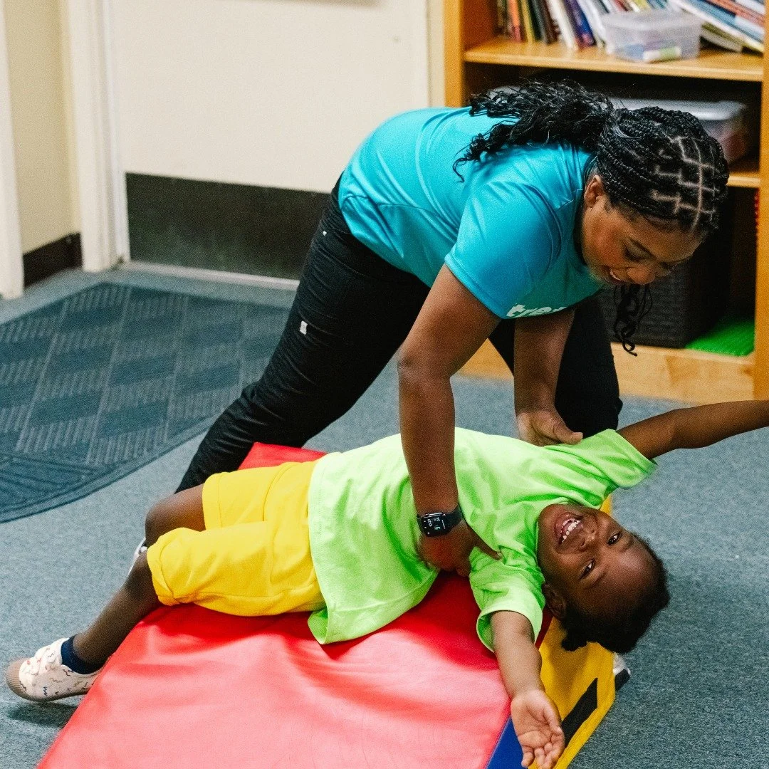 All of our coaches have their background checks, state mandated certifications and are youth fitness certified professionals. But above all else, THEY LOVE THEIR STARS! 🌟

#sngintl #stretchnggrow #stretchnggrowinternational #preschoollife #happyclas