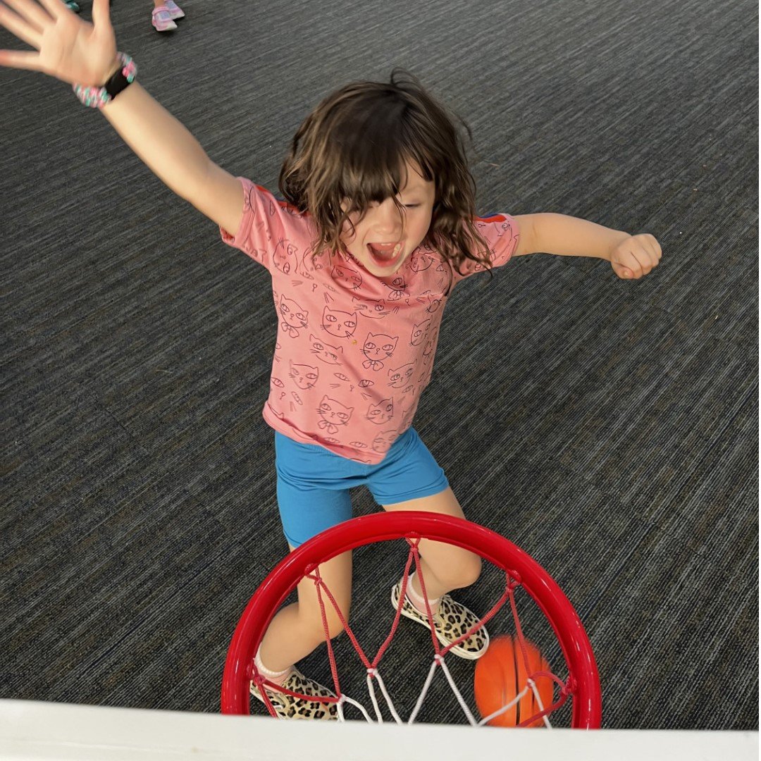 In our #AllStarSports classes, we are focusing on basketball all month long! 🏀

#sngintl #stretchnggrow #stretchnggrowinternational #kidsfitness #confidencebuilding #earlychildhoodmovement #preschoolpartners #childenrichmentprogram #franchiseopportu