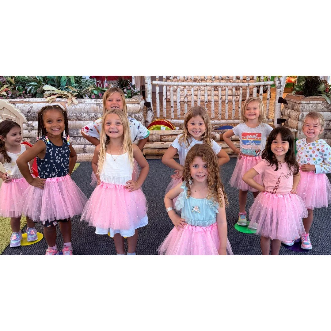 The smiles on our #DanceStars say it all 💗

#sngintl #stretchnggrow #stretchnggrowinternational #dancestars #preschooldance #kidsmovement #childenrichmentprogram #earlychildhood #franchiseopportunity