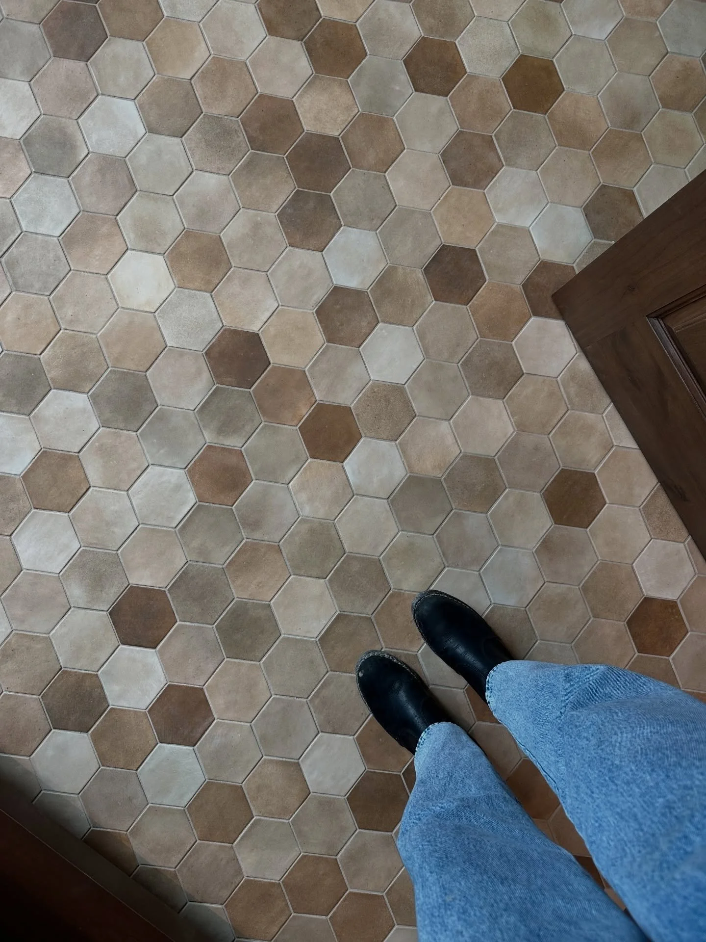 Early moments at the High Desert Hacienda 🤎 

On my first drive to the job site, I realized the property sits near a trail I used to hike quite a bit when I first moved to the US. I hadn&rsquo;t thought about it in years but suddenly there I was aga