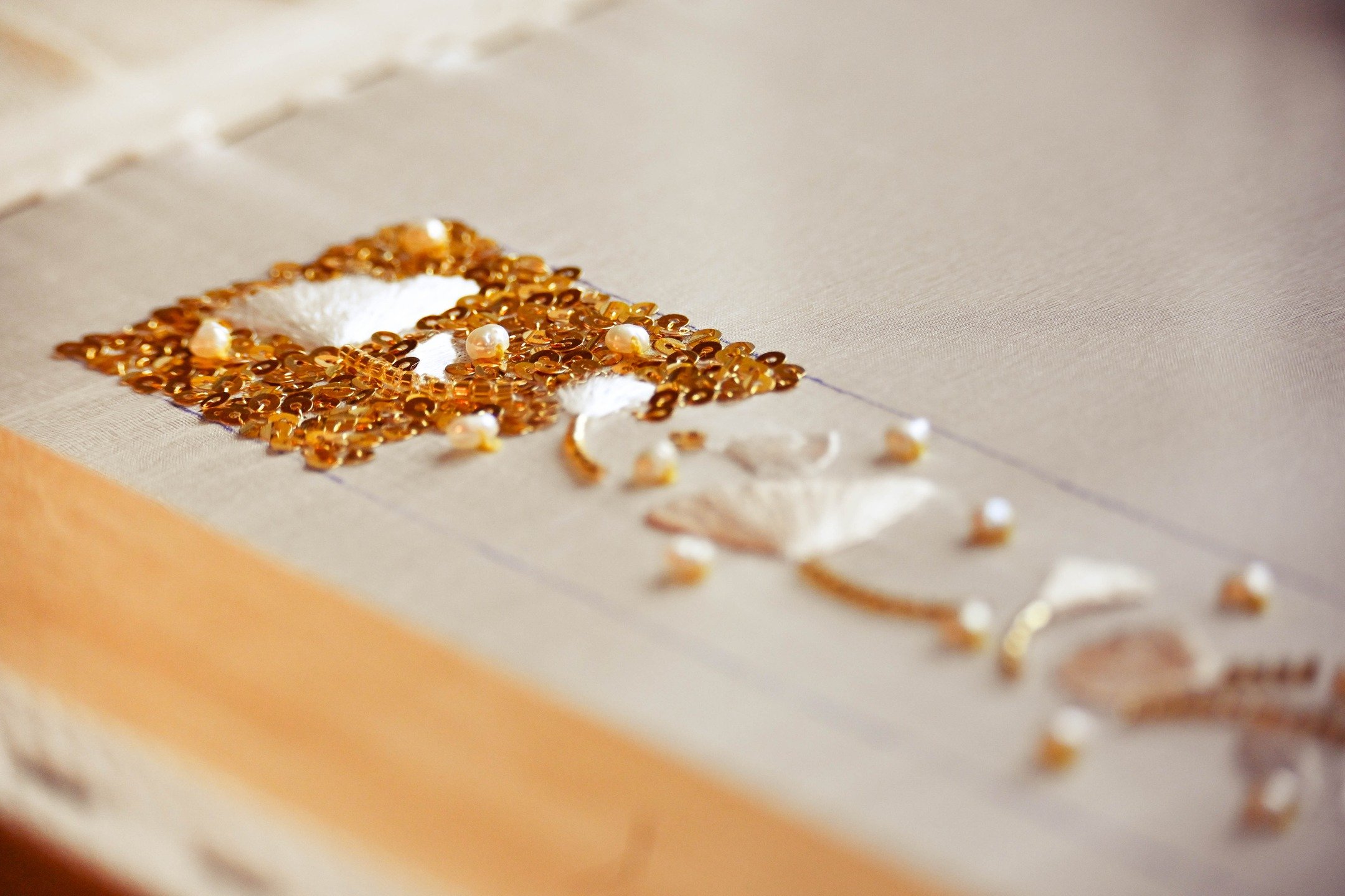 Little garden ... in the making

.
.
.
.
.
.
.
.
#ecolejulieromero #julieromerodesigns #broderiedart #ricamo #bordado #lunevilleembroidery #goldworkembroidery