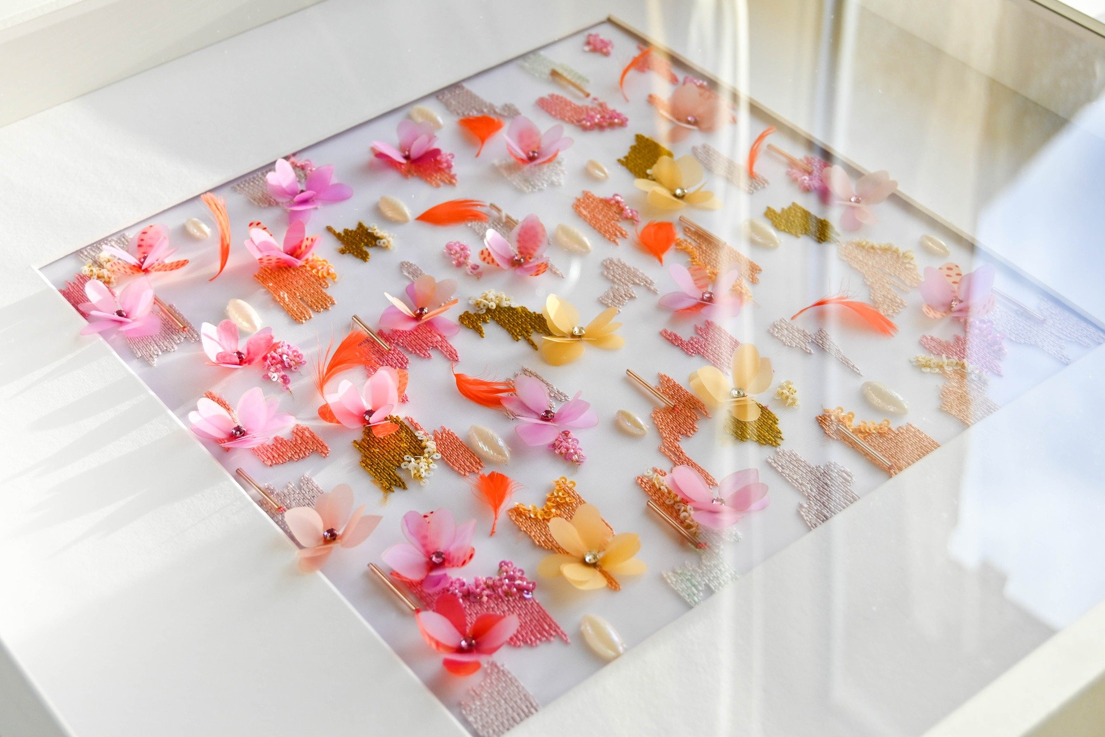 Soft hand painted flowers all around on a base of colorful embroidery and feathers...
Another embroidery sample for Ch&acirc;teau de Chambord 🥰
.
.
.
.
.
.
.
.
.
.
.
.
.
.
.
.
.
.
.
.
.
.
.
#broderiedart #julieromero #lunevilleembroidery #bordado #r