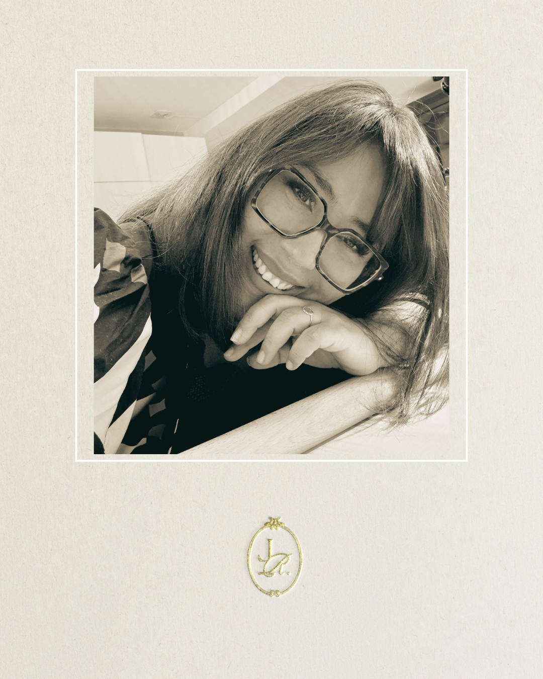 About Julie Romero Bio page — Julie Romero Broderie d'art