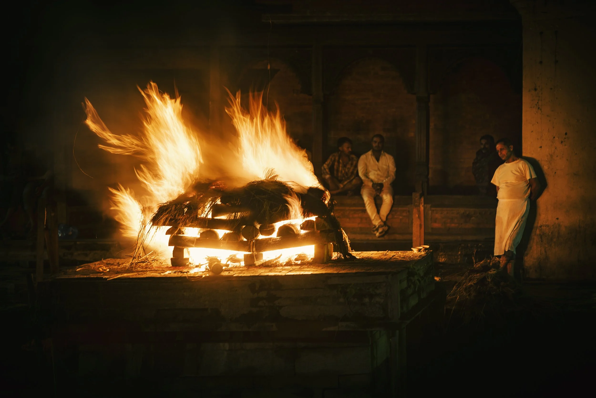 Nepal_2018_Kathmandu_Monkey_Temple_Burning_Reflect_2.jpg