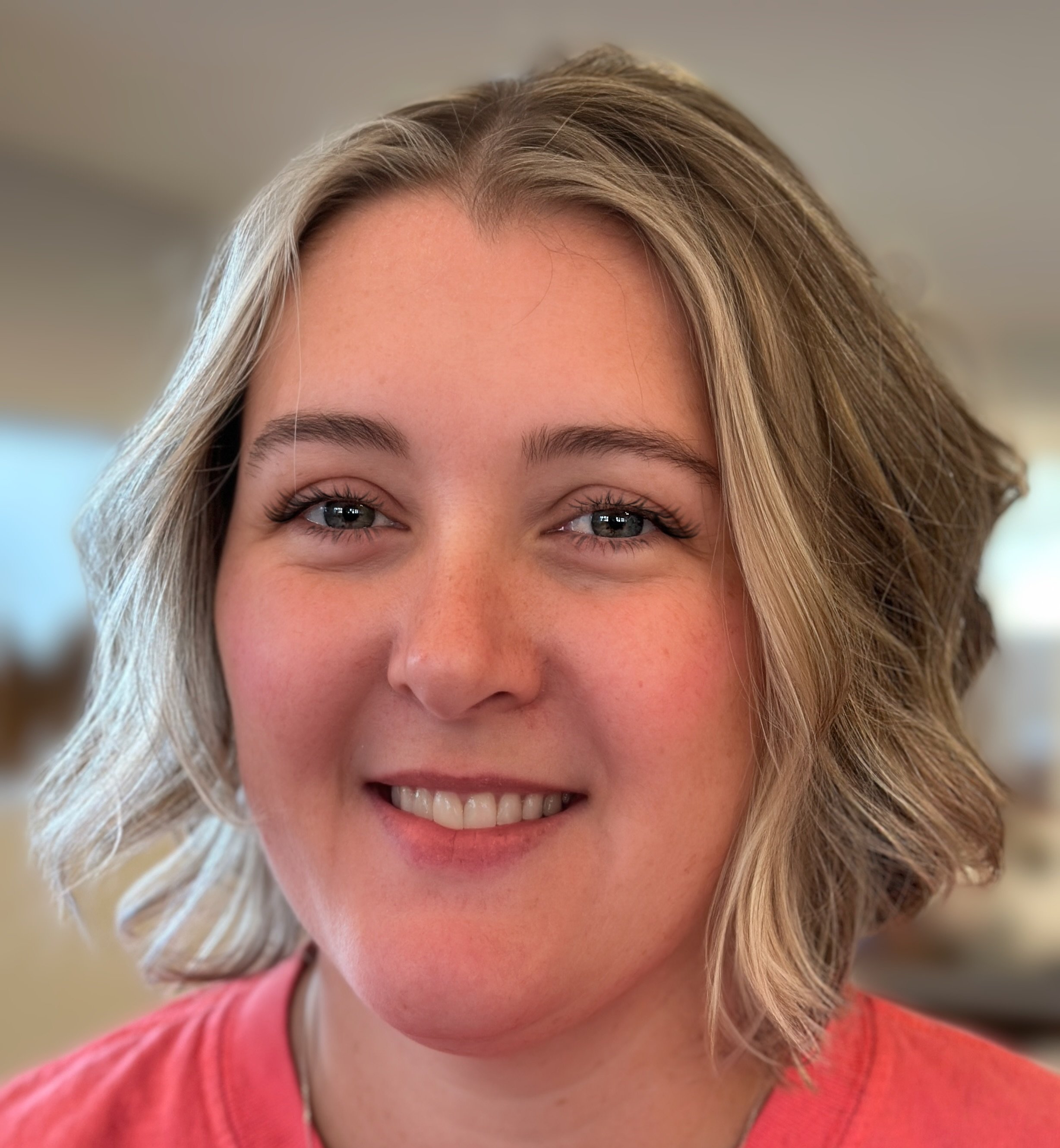 Facetune_16-11-2024-08-18-01.jpg
