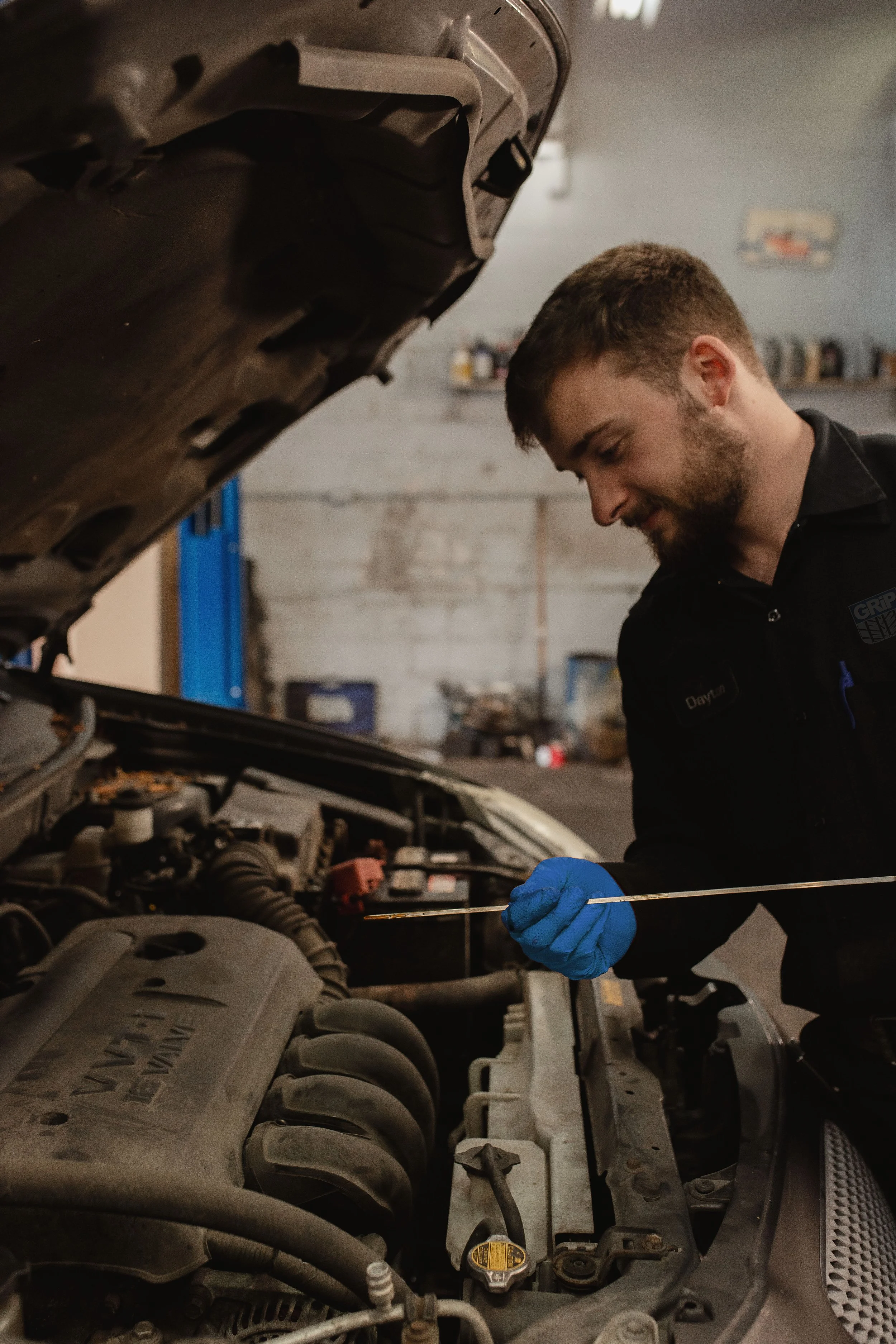 Oil &amp; Lube Service: The Benefits of Using Synthetic Oils for Your Car
