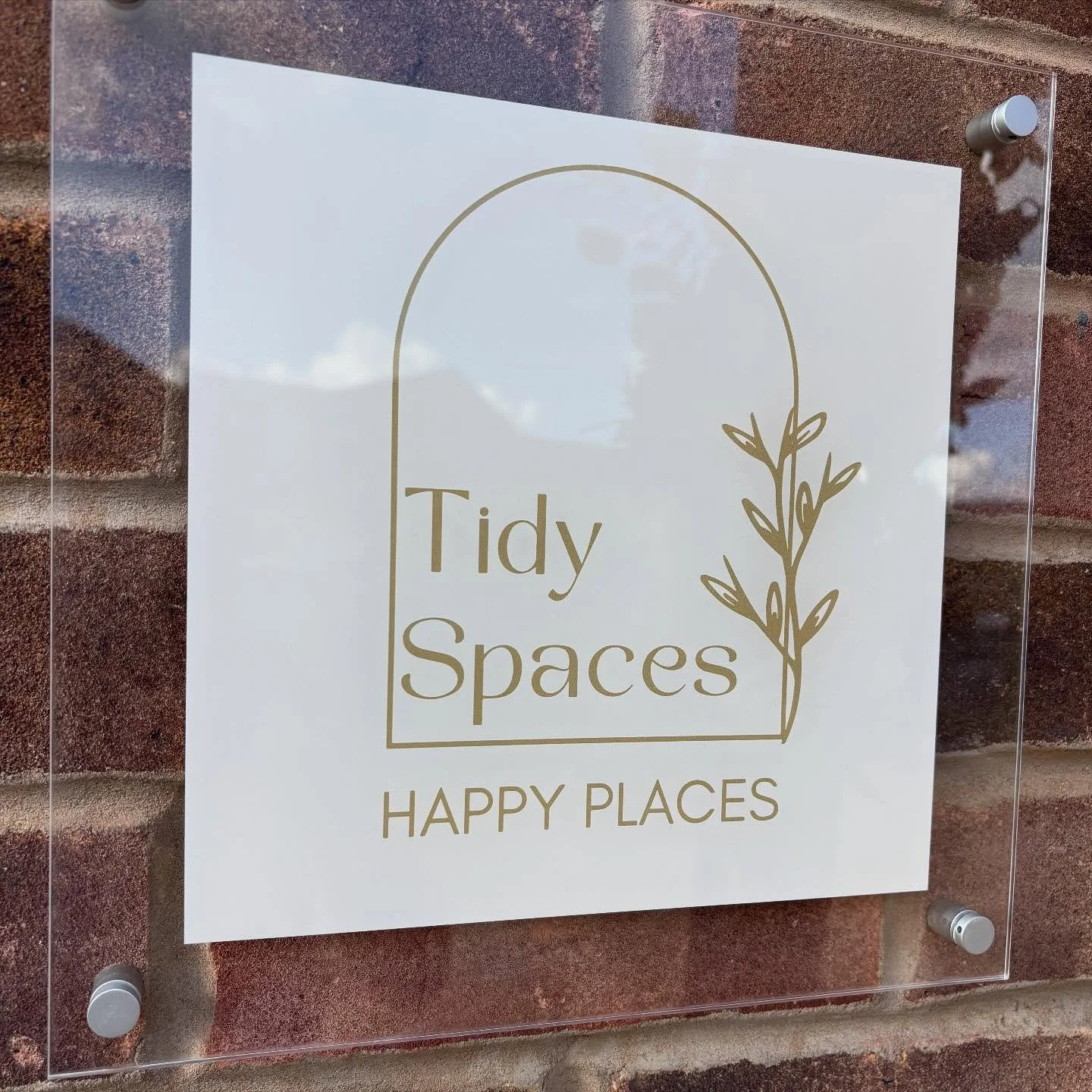 The business sign is up and I love it. 🥰 what does everyone think? #smallbusinessowner #derbybusiness #floraldoorway #autumndecor