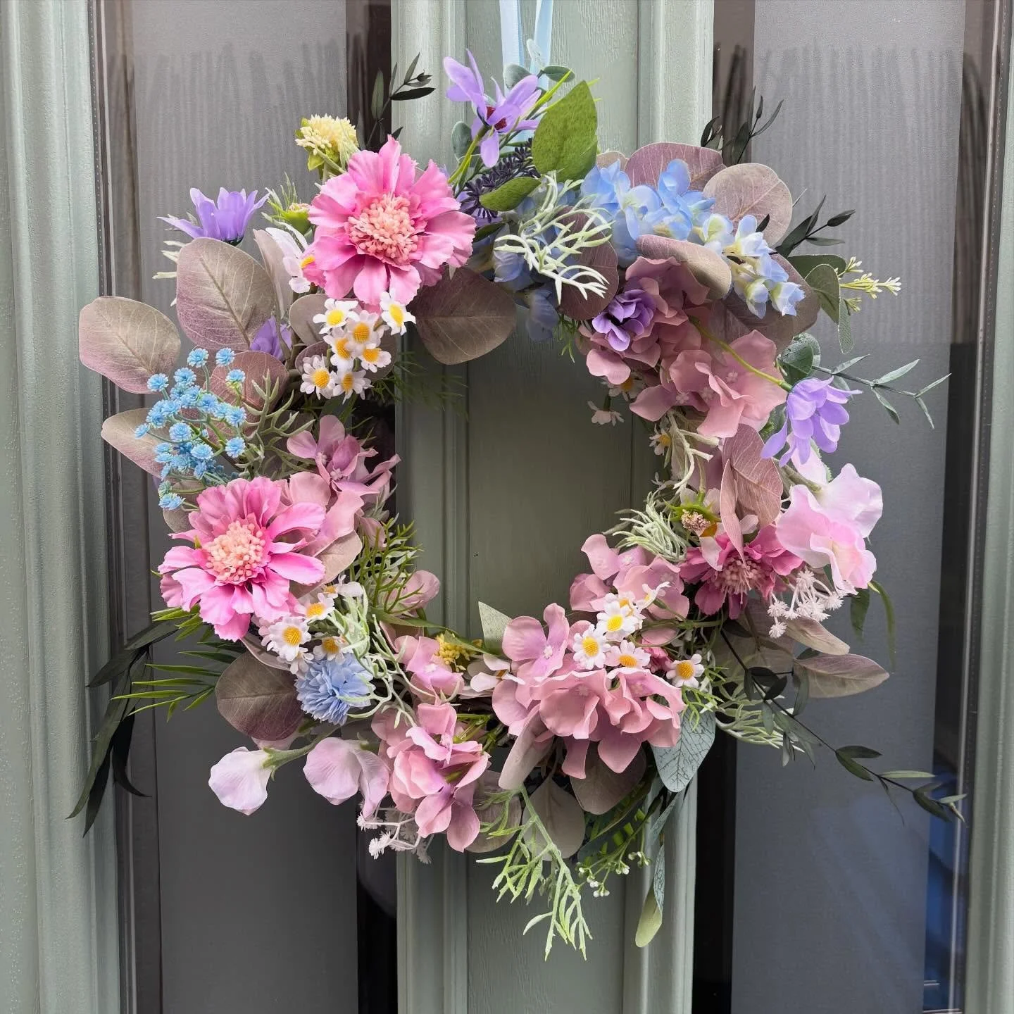 Two customer orders, one in situ and one on its way up to Bonnie Scotland. Still 5 slots available, give me a shout if interested, &pound;25 each plus postage if needed. #wreath #flowers #spring #colour #derby