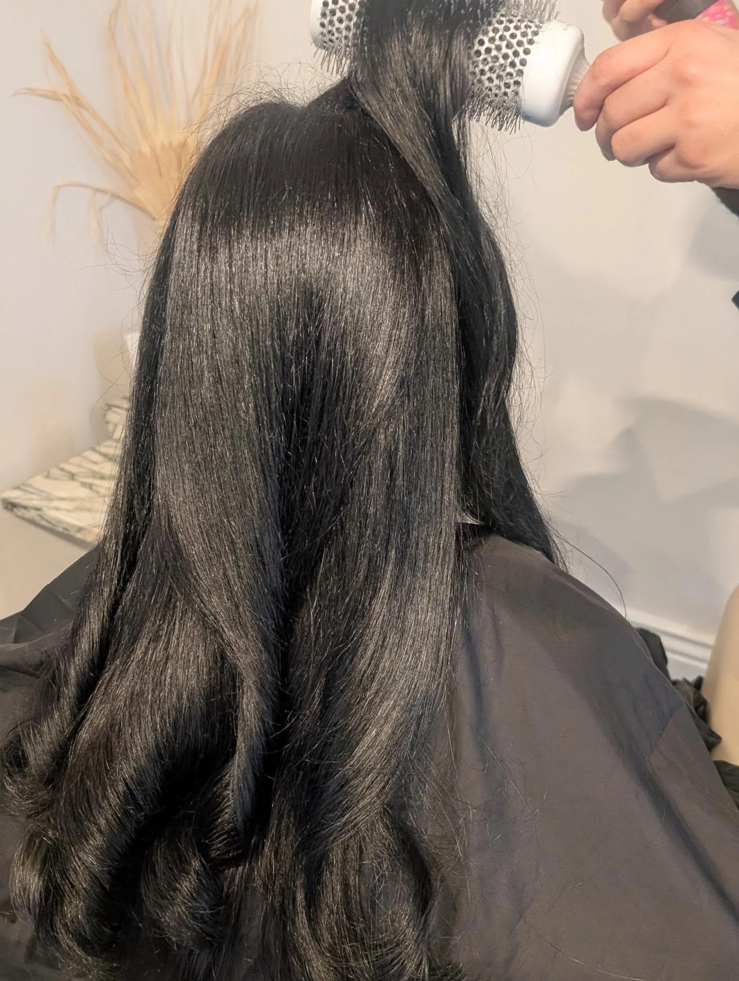 Hair that&rsquo;s built over time.
Trust matters here, and you can see it in the results.
Shiny hair by @jaydeemilyhair