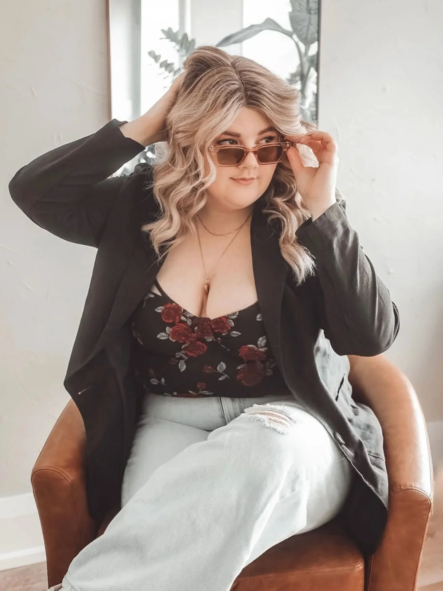 We&rsquo;re so excited to officially welcome Emily Grace to Eleven 🤍
Emily Grace brings creativity, warmth, and serious day-maker energy behind the chair, and now to Eleven on Tuesdays! She loves collaborating with her clients to create looks that f